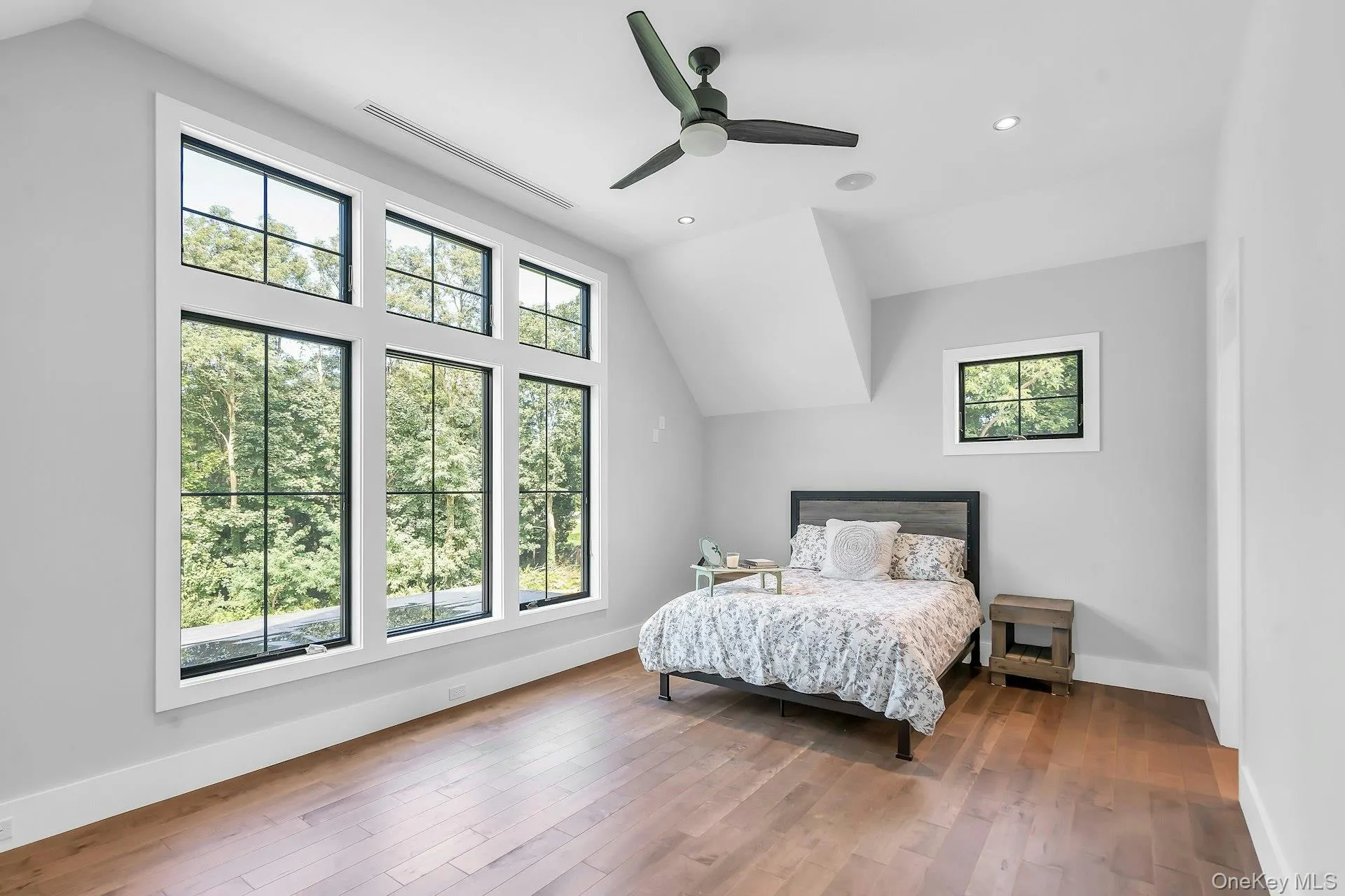 712 Hubbard Avenue, Riverhead, NY, 4 Bedrooms Bedrooms, 10 Rooms Rooms,4 BathroomsBathrooms,Residential,For Rent,Hubbard,0,1051138 712 Hubbard Avenue, Riverhead, NY, 4 Bedrooms Bedrooms, 10 Rooms Rooms,4 BathroomsBathrooms,Residential,For Rent,Hubbard,0,1051138