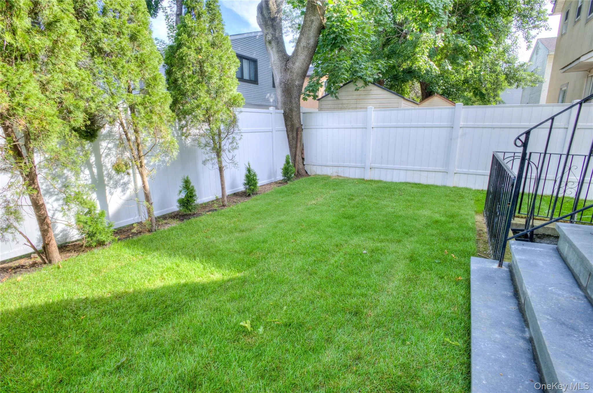 15B Mohegan Avenue, North Hempstead, NY, 3 Bedrooms Bedrooms, 6 Rooms Rooms,2 BathroomsBathrooms,Residential Lease,For Rent,Mohegan,0,1051139 15B Mohegan Avenue, North Hempstead, NY, 3 Bedrooms Bedrooms, 6 Rooms Rooms,2 BathroomsBathrooms,Residential Lease,For Rent,Mohegan,0,1051139