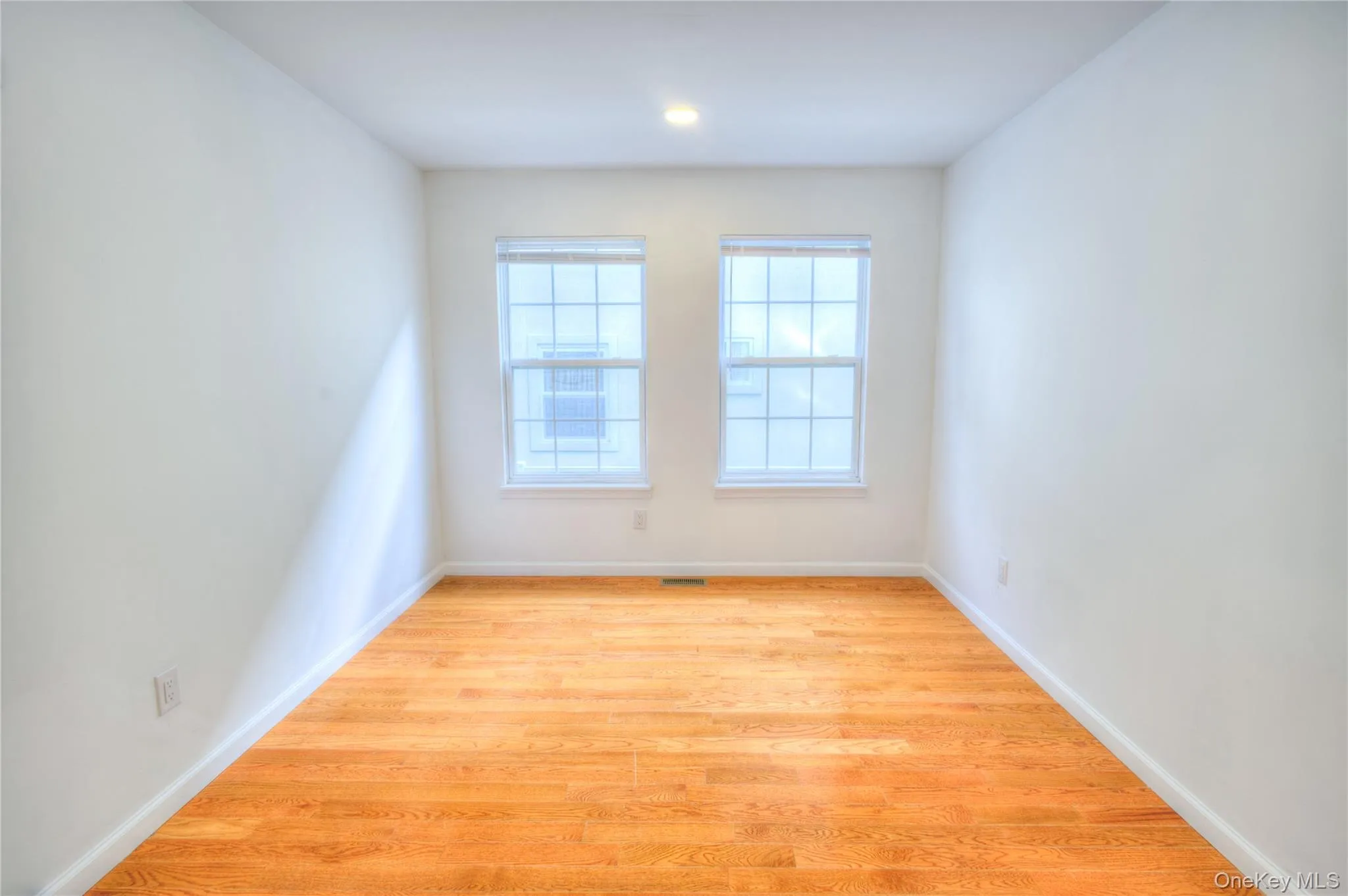 designated dining room. designated dining room.