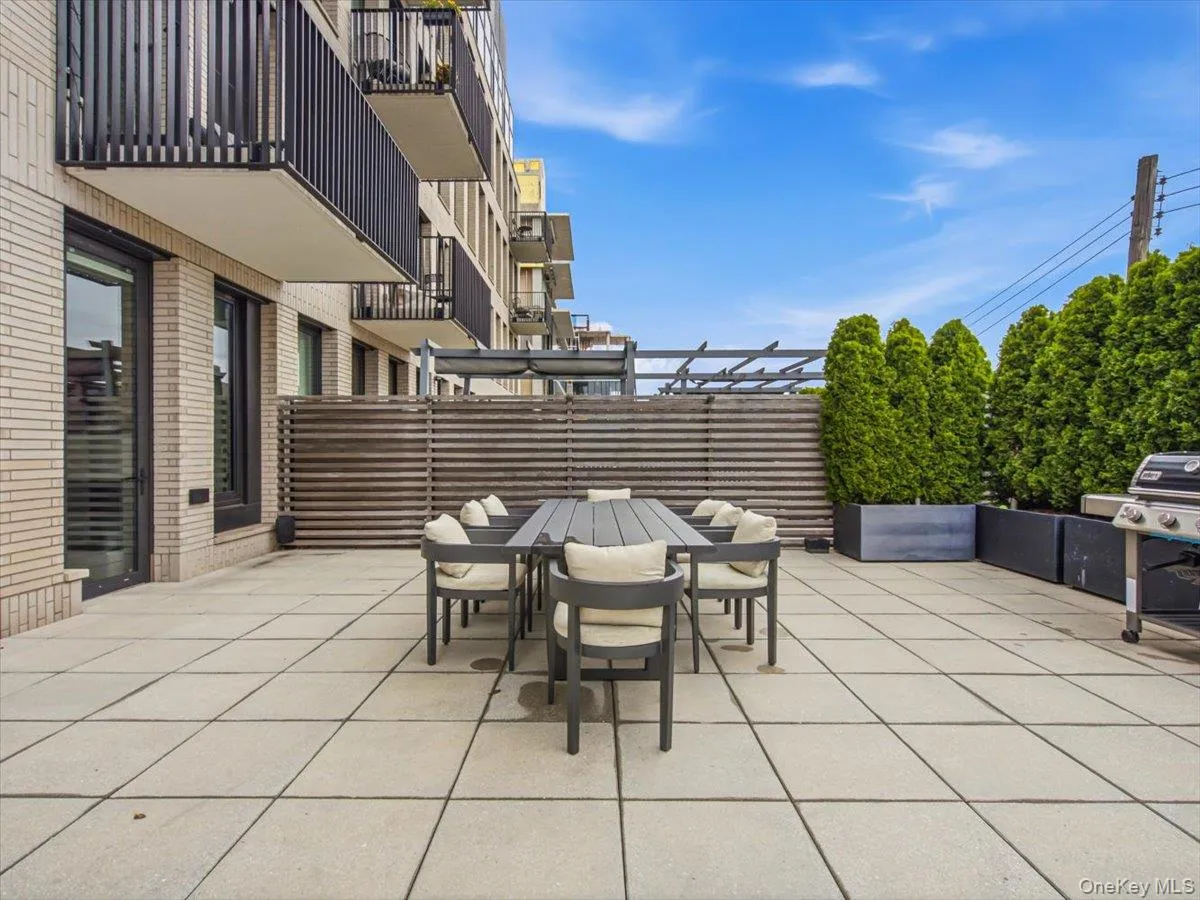 2121 31st Street, New York, NY, 3 Bedrooms Bedrooms, 6 Rooms Rooms,2 BathroomsBathrooms,Residential,For Rent,31st,0,1051141 2121 31st Street, New York, NY, 3 Bedrooms Bedrooms, 6 Rooms Rooms,2 BathroomsBathrooms,Residential,For Rent,31st,0,1051141