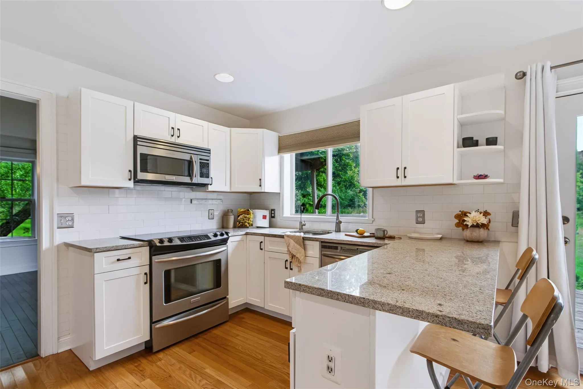 28 Church Farm Road, Gardiner, NY, 3 Bedrooms Bedrooms, 8 Rooms Rooms,2 BathroomsBathrooms,Residential,For Rent,Church Farm,0,1051142 28 Church Farm Road, Gardiner, NY, 3 Bedrooms Bedrooms, 8 Rooms Rooms,2 BathroomsBathrooms,Residential,For Rent,Church Farm,0,1051142