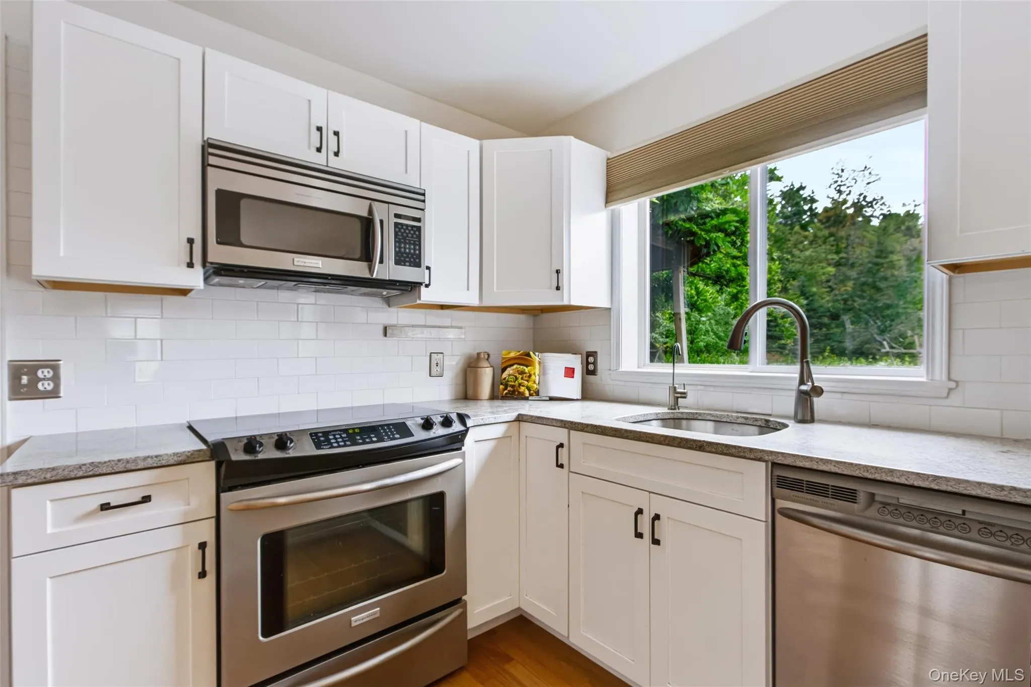 28 Church Farm Road, Gardiner, NY, 3 Bedrooms Bedrooms, 8 Rooms Rooms,2 BathroomsBathrooms,Residential,For Rent,Church Farm,0,1051142 28 Church Farm Road, Gardiner, NY, 3 Bedrooms Bedrooms, 8 Rooms Rooms,2 BathroomsBathrooms,Residential,For Rent,Church Farm,0,1051142