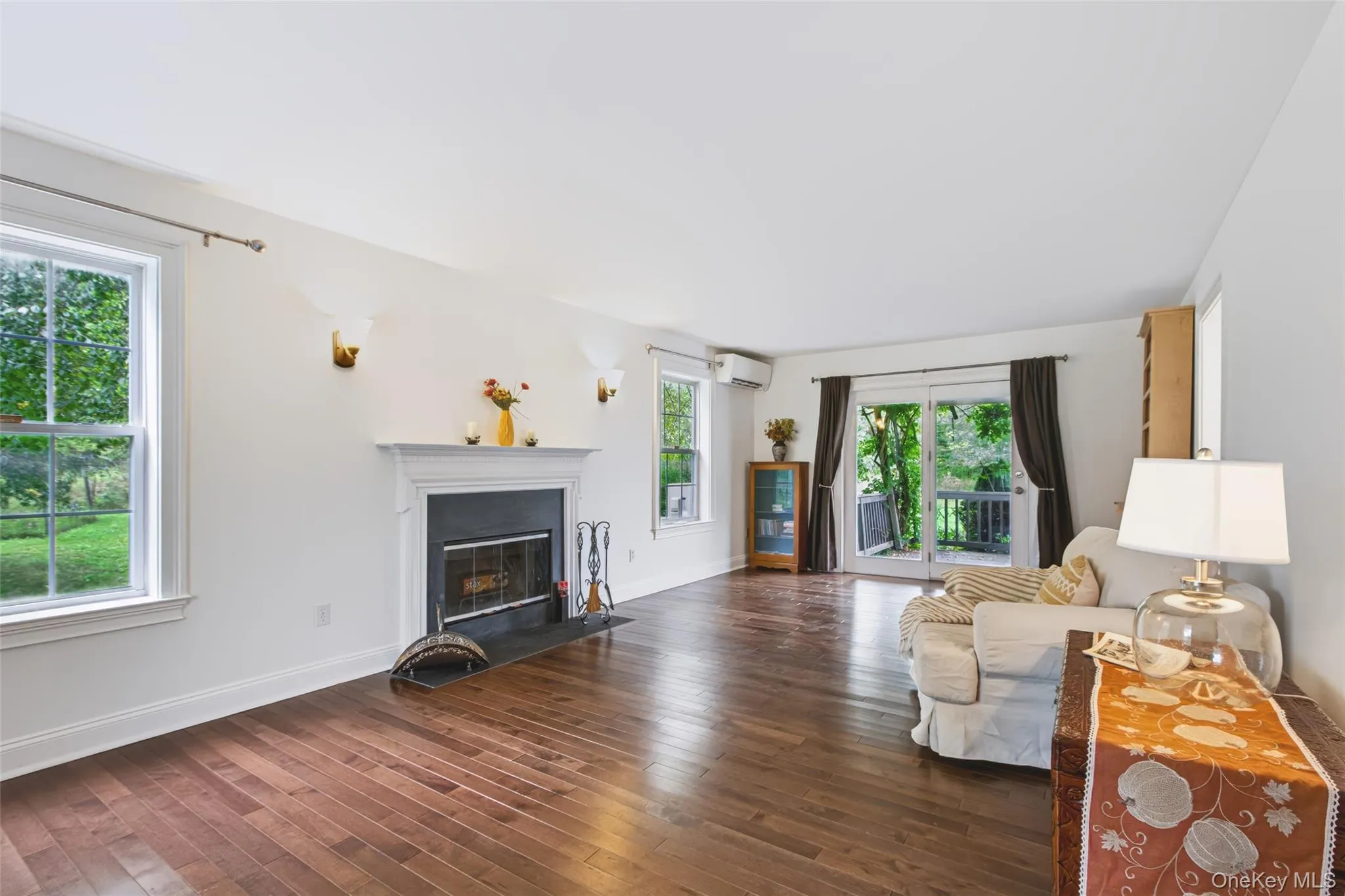 28 Church Farm Road, Gardiner, NY, 3 Bedrooms Bedrooms, 8 Rooms Rooms,2 BathroomsBathrooms,Residential,For Rent,Church Farm,0,1051142 28 Church Farm Road, Gardiner, NY, 3 Bedrooms Bedrooms, 8 Rooms Rooms,2 BathroomsBathrooms,Residential,For Rent,Church Farm,0,1051142
