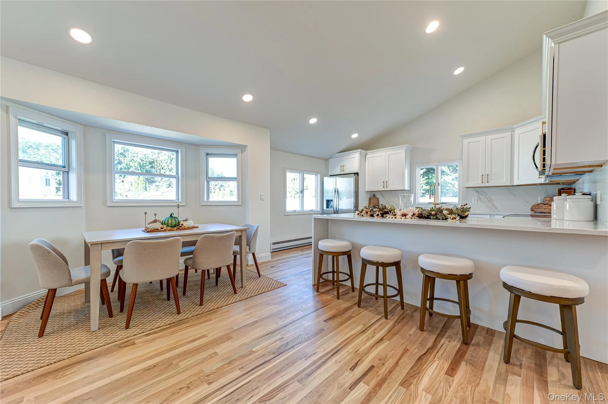 6 Evy Court, Islip, NY, 3 Bedrooms Bedrooms, 7 Rooms Rooms,3 BathroomsBathrooms,Residential,For Rent,Evy,0,1051145 6 Evy Court, Islip, NY, 3 Bedrooms Bedrooms, 7 Rooms Rooms,3 BathroomsBathrooms,Residential,For Rent,Evy,0,1051145