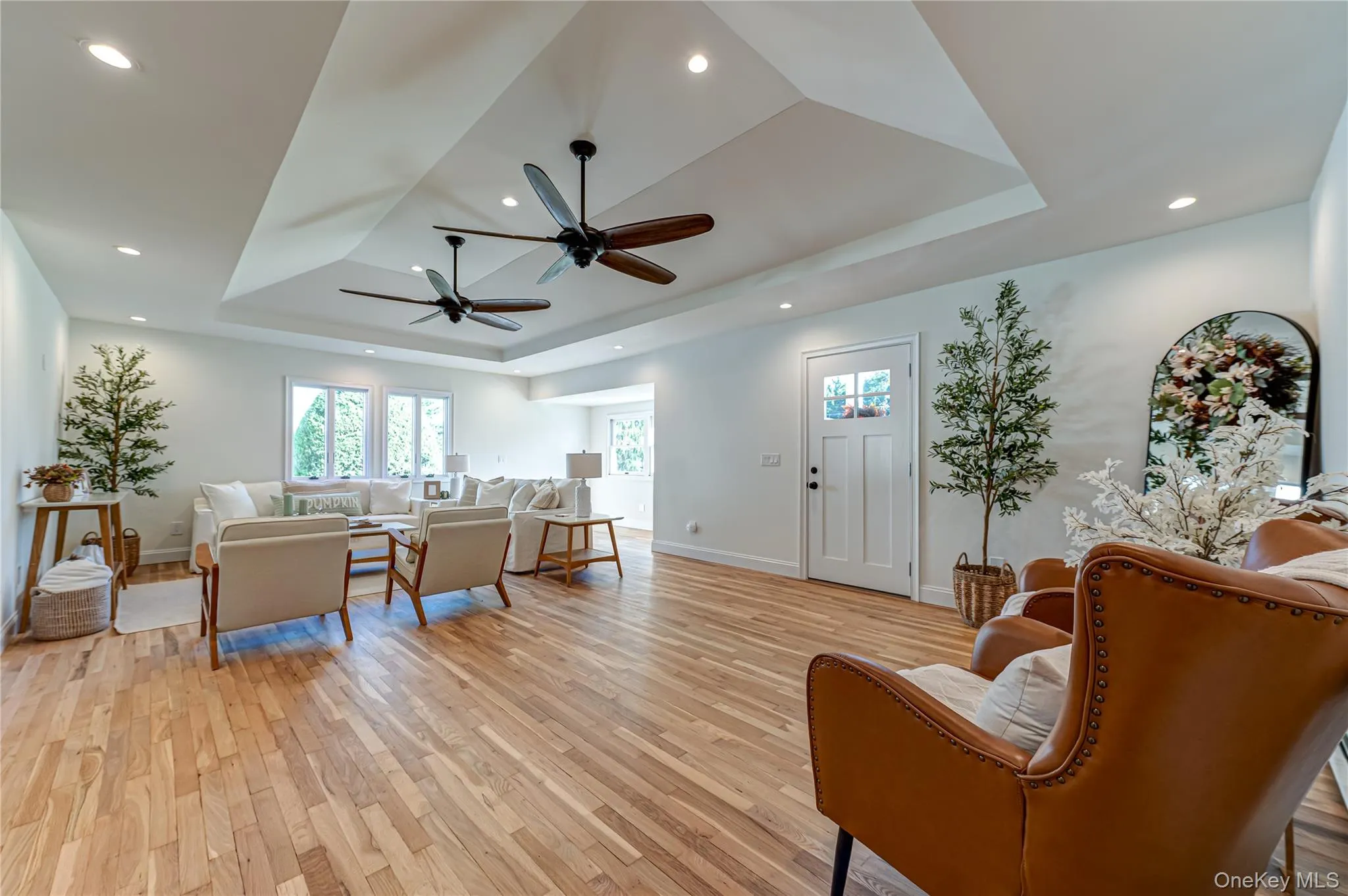 6 Evy Court, Islip, NY, 3 Bedrooms Bedrooms, 7 Rooms Rooms,3 BathroomsBathrooms,Residential,For Rent,Evy,0,1051145 6 Evy Court, Islip, NY, 3 Bedrooms Bedrooms, 7 Rooms Rooms,3 BathroomsBathrooms,Residential,For Rent,Evy,0,1051145