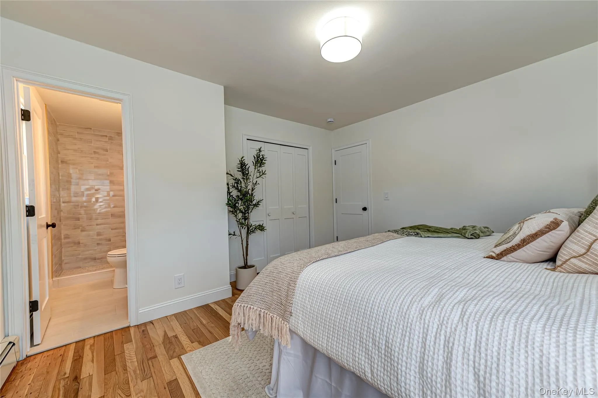 6 Evy Court, Islip, NY, 3 Bedrooms Bedrooms, 7 Rooms Rooms,3 BathroomsBathrooms,Residential,For Rent,Evy,0,1051145 6 Evy Court, Islip, NY, 3 Bedrooms Bedrooms, 7 Rooms Rooms,3 BathroomsBathrooms,Residential,For Rent,Evy,0,1051145