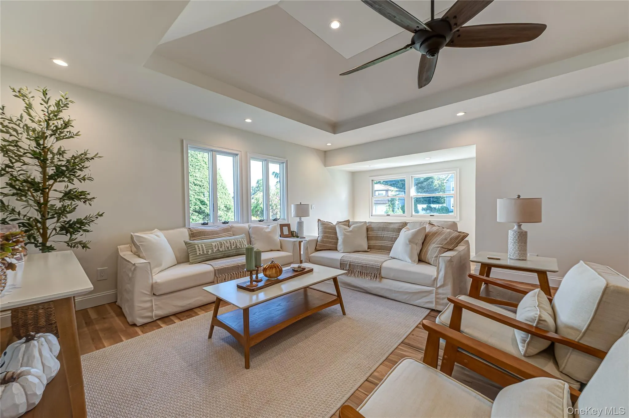6 Evy Court, Islip, NY, 3 Bedrooms Bedrooms, 7 Rooms Rooms,3 BathroomsBathrooms,Residential,For Rent,Evy,0,1051145 6 Evy Court, Islip, NY, 3 Bedrooms Bedrooms, 7 Rooms Rooms,3 BathroomsBathrooms,Residential,For Rent,Evy,0,1051145