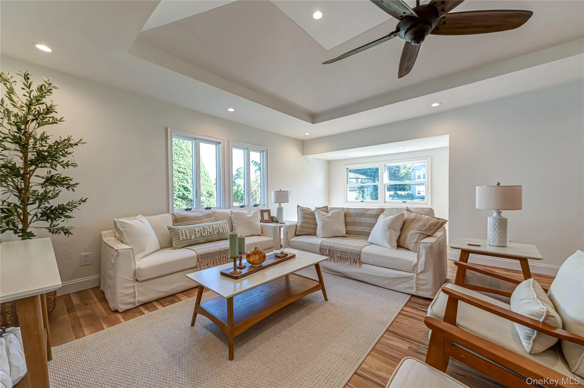6 Evy Court, Islip, NY, 3 Bedrooms Bedrooms, 7 Rooms Rooms,3 BathroomsBathrooms,Residential,For Rent,Evy,0,1051145 6 Evy Court, Islip, NY, 3 Bedrooms Bedrooms, 7 Rooms Rooms,3 BathroomsBathrooms,Residential,For Rent,Evy,0,1051145
