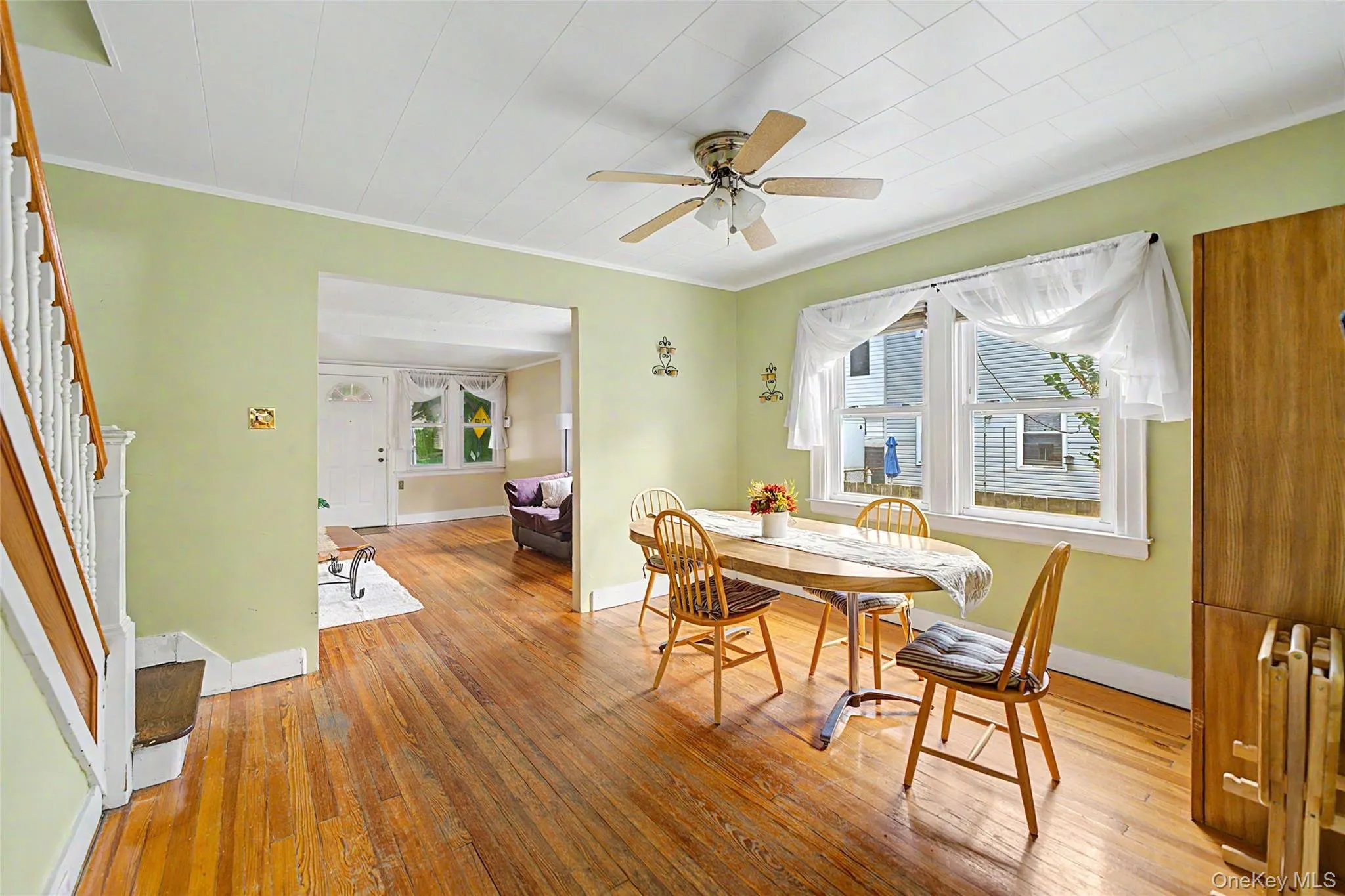6128 62nd Street, New York, NY, 3 Bedrooms Bedrooms, 7 Rooms Rooms,2 BathroomsBathrooms,Residential,For Rent,62nd,0,1051148 6128 62nd Street, New York, NY, 3 Bedrooms Bedrooms, 7 Rooms Rooms,2 BathroomsBathrooms,Residential,For Rent,62nd,0,1051148