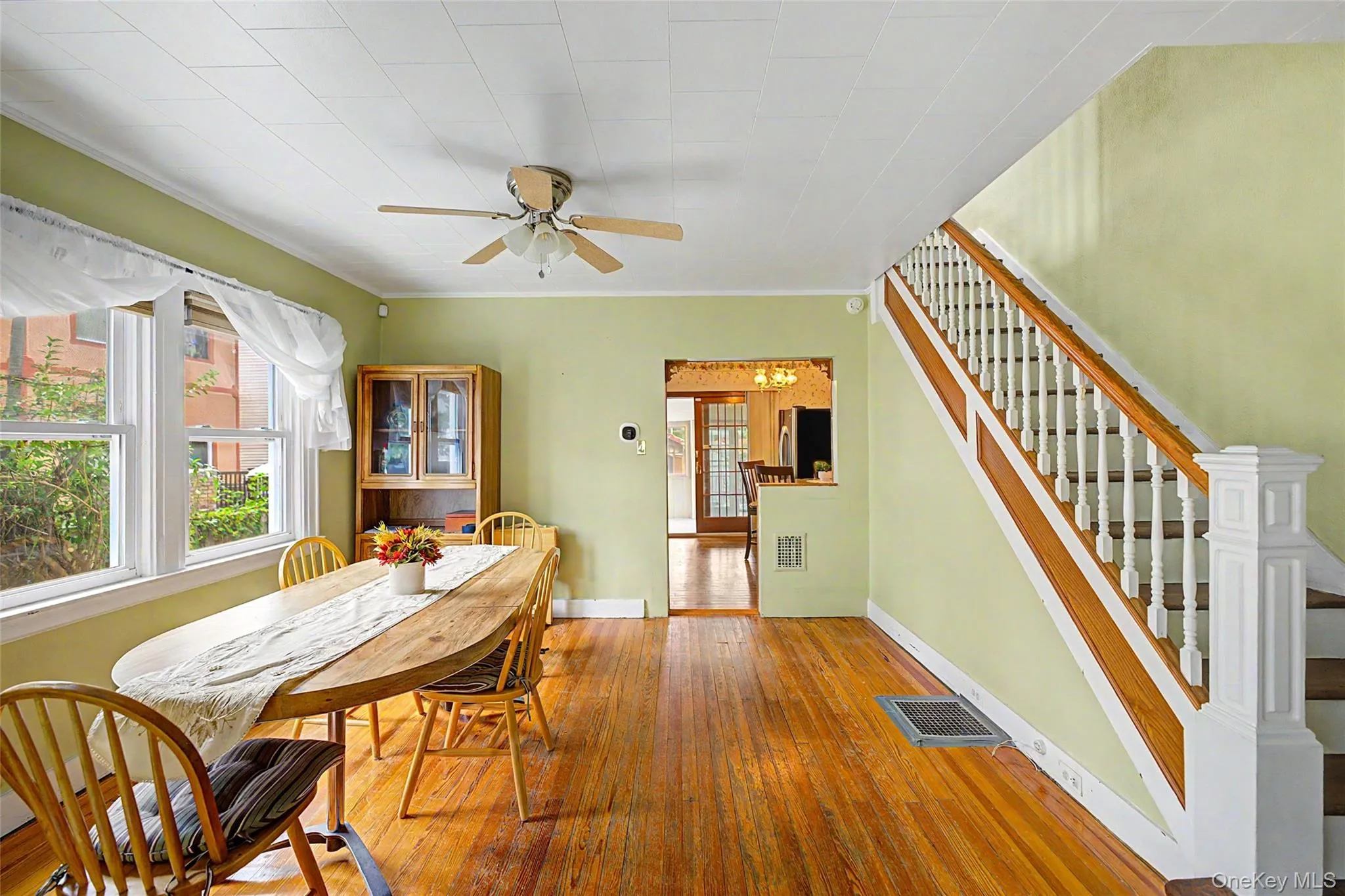 6128 62nd Street, New York, NY, 3 Bedrooms Bedrooms, 7 Rooms Rooms,2 BathroomsBathrooms,Residential,For Rent,62nd,0,1051148 6128 62nd Street, New York, NY, 3 Bedrooms Bedrooms, 7 Rooms Rooms,2 BathroomsBathrooms,Residential,For Rent,62nd,0,1051148