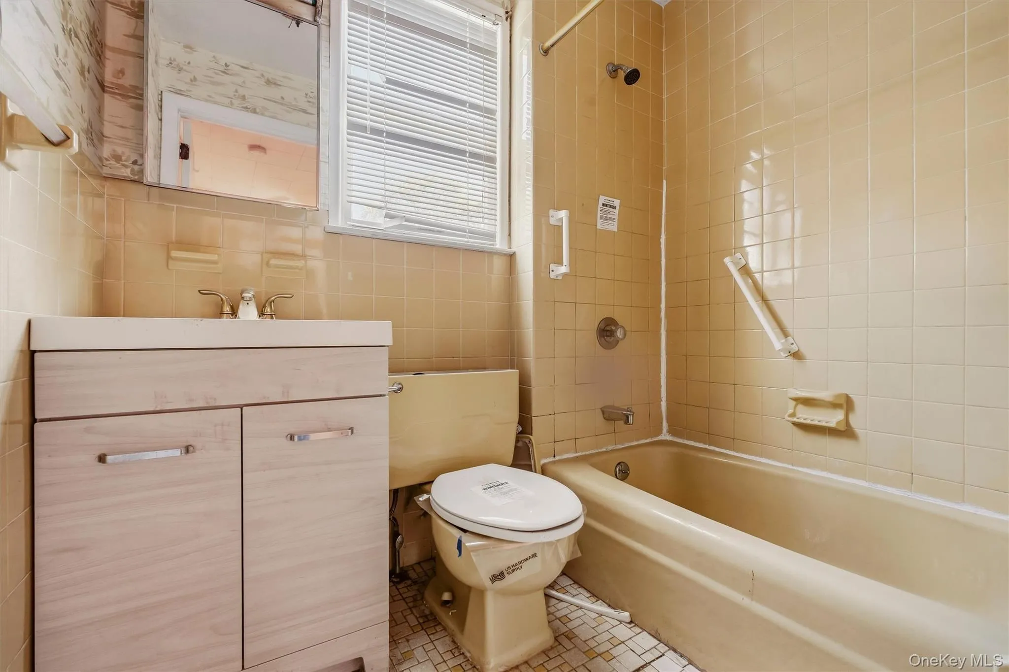102 Delafield Street, Poughkeepsie, NY, 3 Bedrooms Bedrooms, 6 Rooms Rooms,1 BathroomBathrooms,Residential,For Rent,Delafield,0,1051149 102 Delafield Street, Poughkeepsie, NY, 3 Bedrooms Bedrooms, 6 Rooms Rooms,1 BathroomBathrooms,Residential,For Rent,Delafield,0,1051149