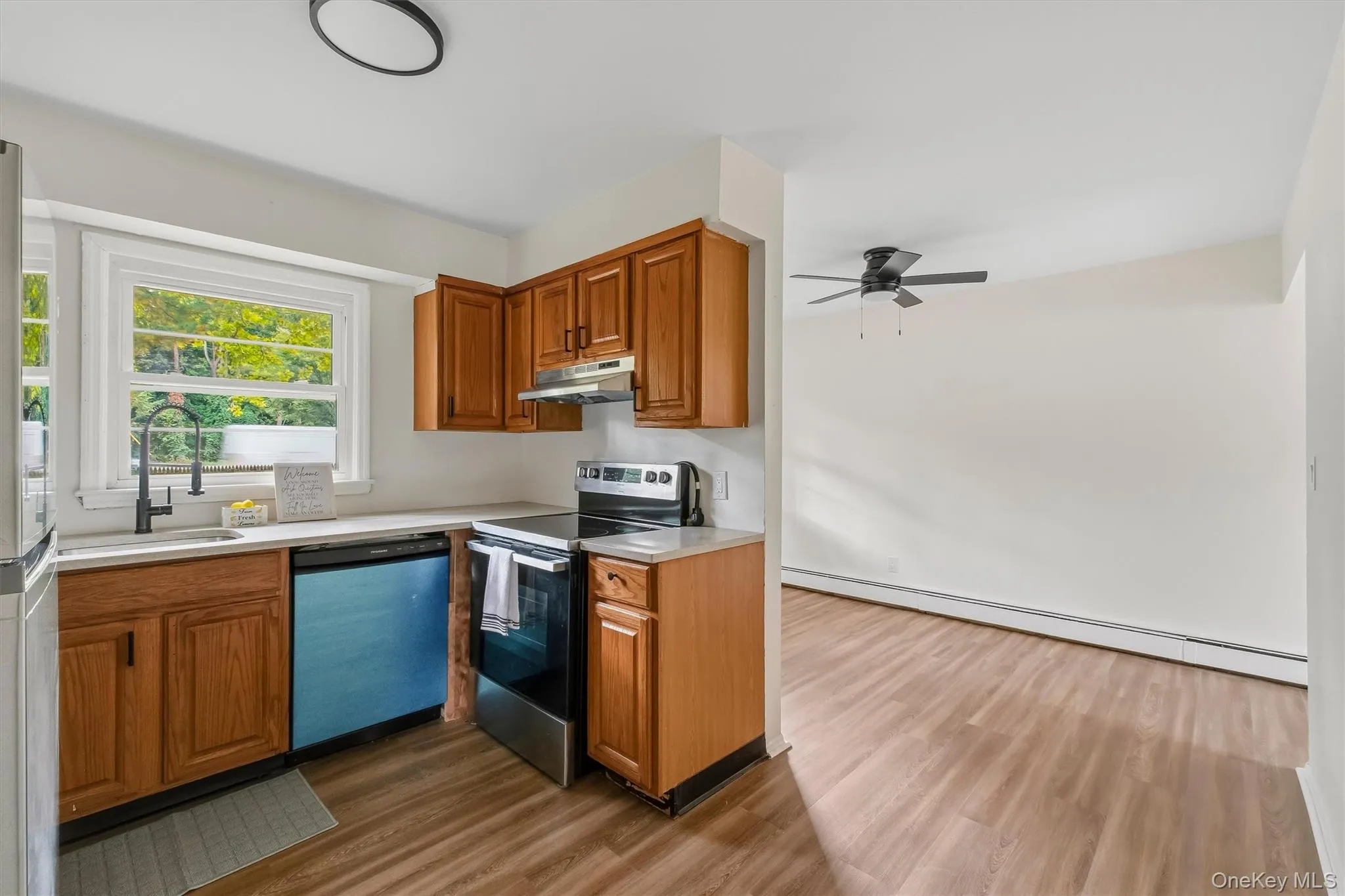 2710 South Road, Poughkeepsie, NY, 2 Bedrooms Bedrooms, 5 Rooms Rooms,1 BathroomBathrooms,Residential,For Rent,South,0,1051150 2710 South Road, Poughkeepsie, NY, 2 Bedrooms Bedrooms, 5 Rooms Rooms,1 BathroomBathrooms,Residential,For Rent,South,0,1051150