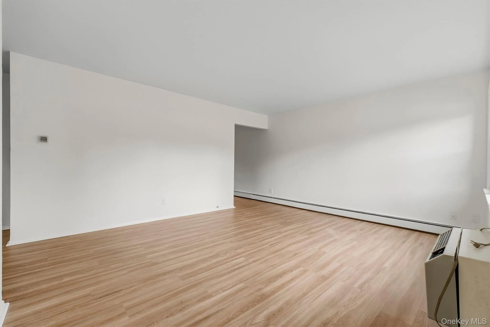2710 South Road, Poughkeepsie, NY, 2 Bedrooms Bedrooms, 5 Rooms Rooms,1 BathroomBathrooms,Residential,For Rent,South,0,1051150 2710 South Road, Poughkeepsie, NY, 2 Bedrooms Bedrooms, 5 Rooms Rooms,1 BathroomBathrooms,Residential,For Rent,South,0,1051150