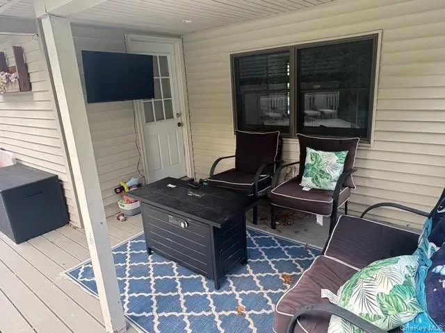 1026 Washington Avenue, Islip, NY, 3 Bedrooms Bedrooms, 8 Rooms Rooms,2 BathroomsBathrooms,Residential,For Rent,Washington,0,1051151 1026 Washington Avenue, Islip, NY, 3 Bedrooms Bedrooms, 8 Rooms Rooms,2 BathroomsBathrooms,Residential,For Rent,Washington,0,1051151