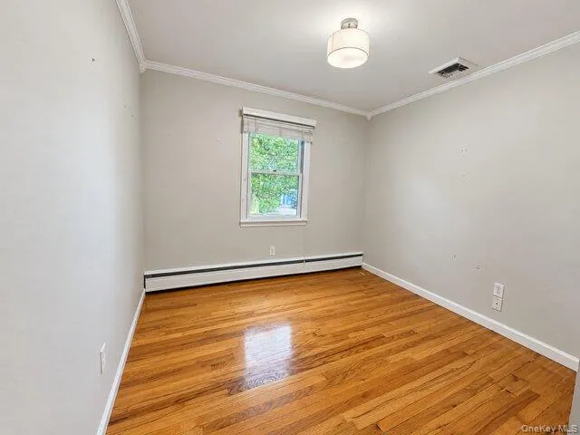 1026 Washington Avenue, Islip, NY, 3 Bedrooms Bedrooms, 8 Rooms Rooms,2 BathroomsBathrooms,Residential,For Rent,Washington,0,1051151 1026 Washington Avenue, Islip, NY, 3 Bedrooms Bedrooms, 8 Rooms Rooms,2 BathroomsBathrooms,Residential,For Rent,Washington,0,1051151