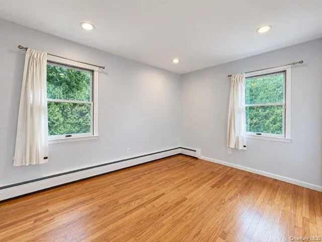 1026 Washington Avenue, Islip, NY, 3 Bedrooms Bedrooms, 8 Rooms Rooms,2 BathroomsBathrooms,Residential,For Rent,Washington,0,1051151 1026 Washington Avenue, Islip, NY, 3 Bedrooms Bedrooms, 8 Rooms Rooms,2 BathroomsBathrooms,Residential,For Rent,Washington,0,1051151