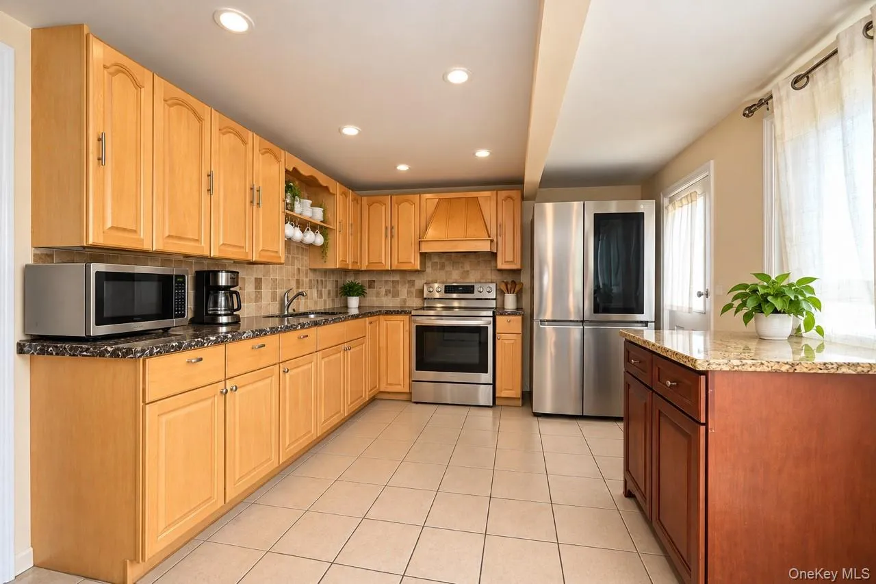 108 6th Road, New York, NY, 4 Bedrooms Bedrooms, 7 Rooms Rooms,2 BathroomsBathrooms,Residential,For Rent,6th,0,1051152 108 6th Road, New York, NY, 4 Bedrooms Bedrooms, 7 Rooms Rooms,2 BathroomsBathrooms,Residential,For Rent,6th,0,1051152