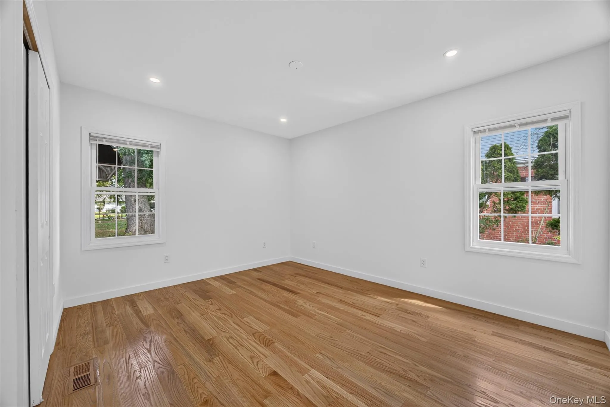 33 Carol Street, Hempstead, NY, 5 Bedrooms Bedrooms, 8 Rooms Rooms,3 BathroomsBathrooms,Residential,For Rent,Carol,0,1051153 33 Carol Street, Hempstead, NY, 5 Bedrooms Bedrooms, 8 Rooms Rooms,3 BathroomsBathrooms,Residential,For Rent,Carol,0,1051153