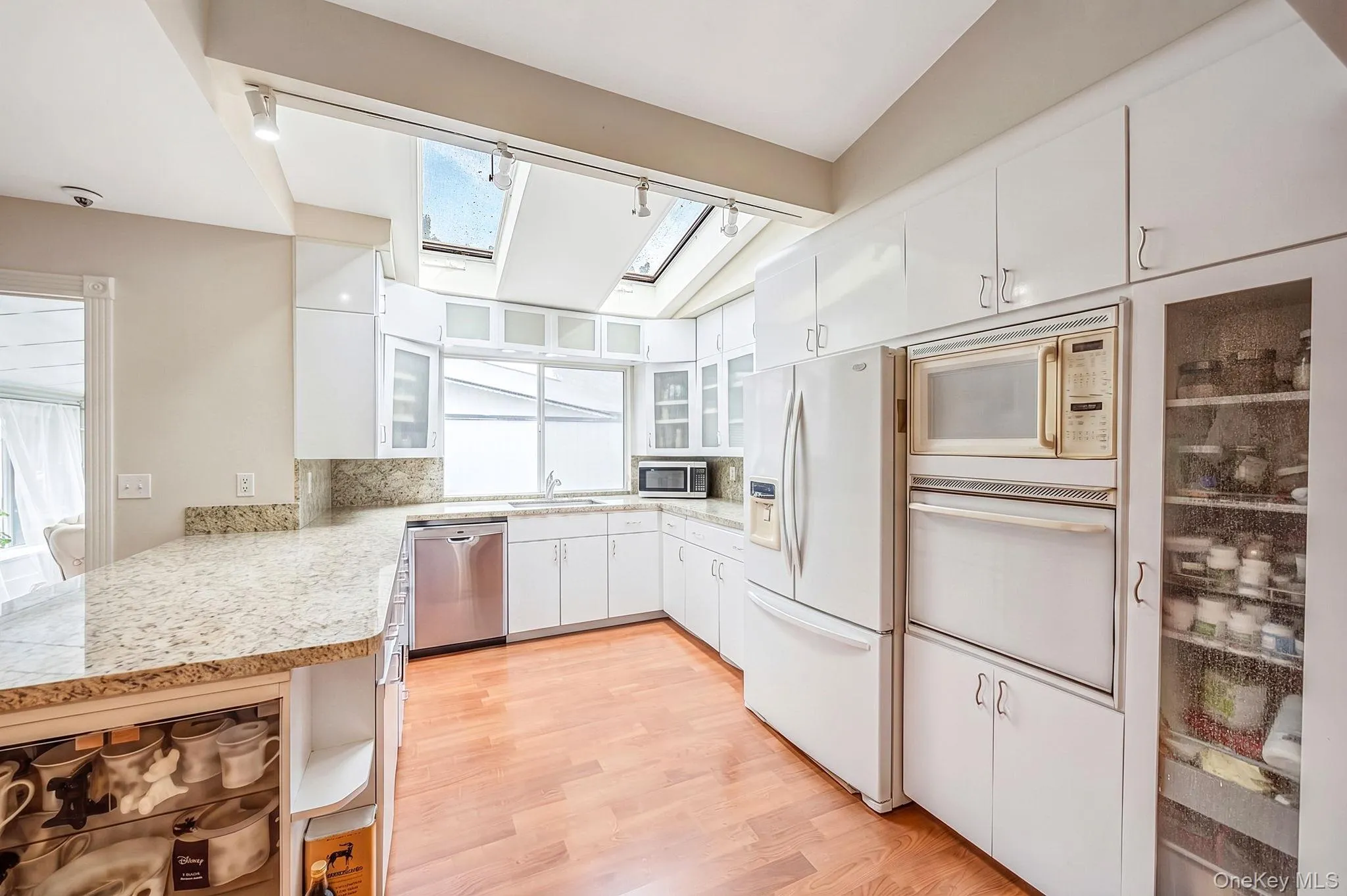 9 Mulberry Drive, Smithtown, NY, 4 Bedrooms Bedrooms, 9 Rooms Rooms,2 BathroomsBathrooms,Residential,For Rent,Mulberry,0,1051155 9 Mulberry Drive, Smithtown, NY, 4 Bedrooms Bedrooms, 9 Rooms Rooms,2 BathroomsBathrooms,Residential,For Rent,Mulberry,0,1051155