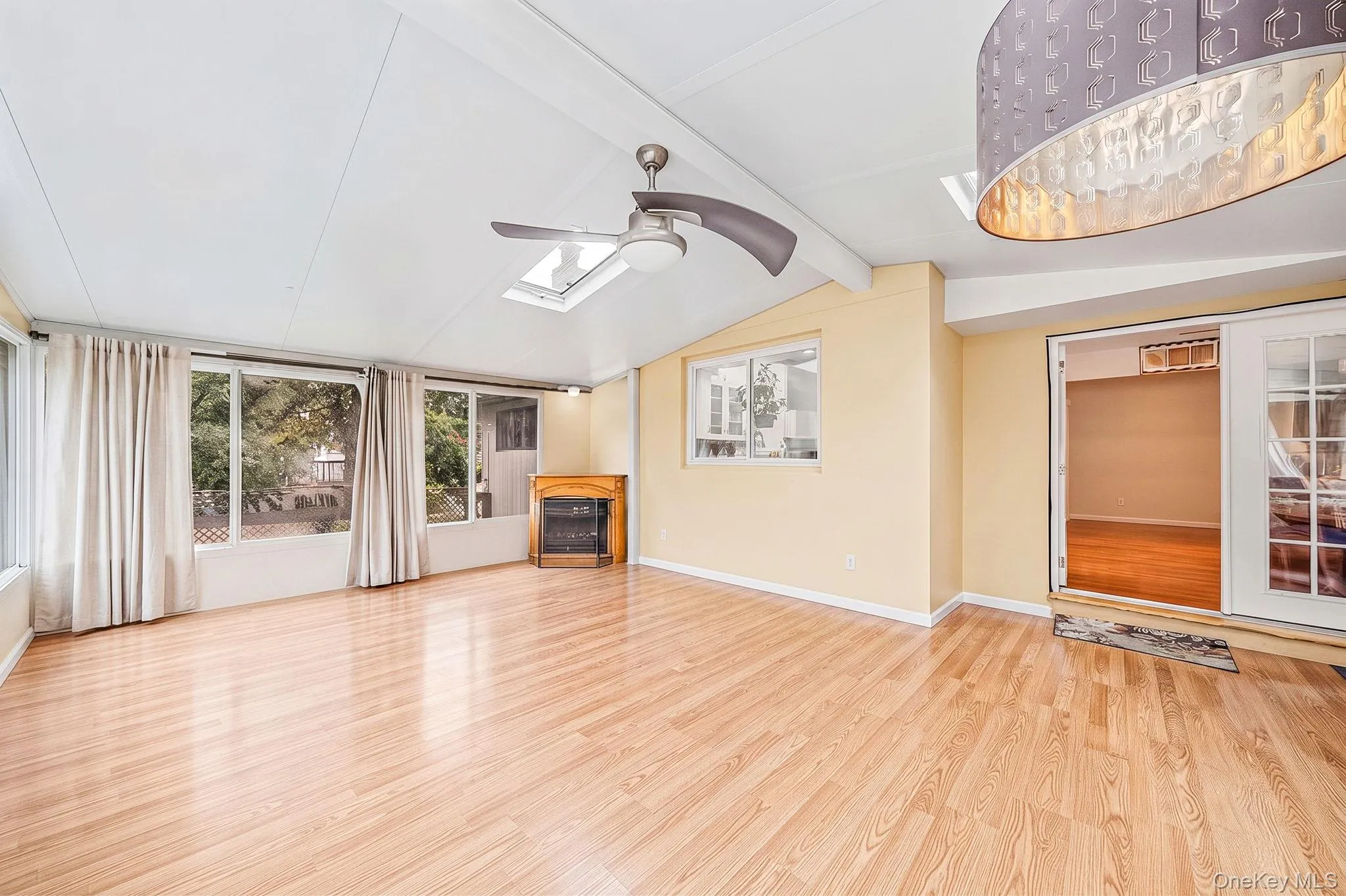 9 Mulberry Drive, Smithtown, NY, 4 Bedrooms Bedrooms, 9 Rooms Rooms,2 BathroomsBathrooms,Residential,For Rent,Mulberry,0,1051155 9 Mulberry Drive, Smithtown, NY, 4 Bedrooms Bedrooms, 9 Rooms Rooms,2 BathroomsBathrooms,Residential,For Rent,Mulberry,0,1051155