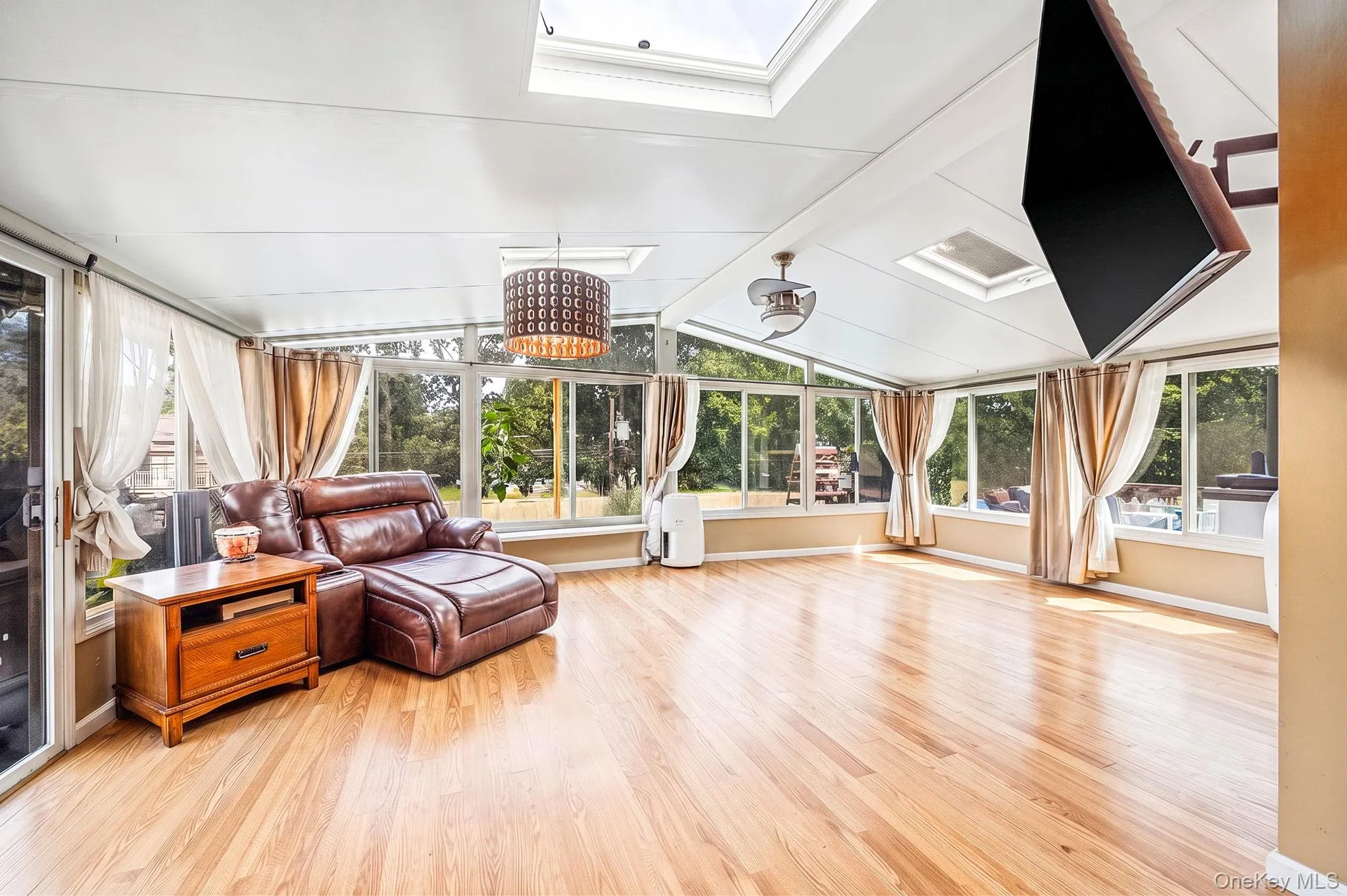 9 Mulberry Drive, Smithtown, NY, 4 Bedrooms Bedrooms, 9 Rooms Rooms,2 BathroomsBathrooms,Residential,For Rent,Mulberry,0,1051155 9 Mulberry Drive, Smithtown, NY, 4 Bedrooms Bedrooms, 9 Rooms Rooms,2 BathroomsBathrooms,Residential,For Rent,Mulberry,0,1051155