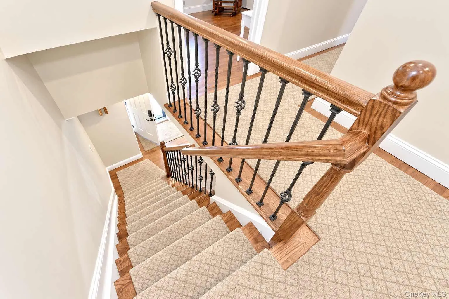 37 Gaymor Lane, Smithtown, NY, 4 Bedrooms Bedrooms, 9 Rooms Rooms,2 BathroomsBathrooms,Residential,For Rent,Gaymor,0,1051164 37 Gaymor Lane, Smithtown, NY, 4 Bedrooms Bedrooms, 9 Rooms Rooms,2 BathroomsBathrooms,Residential,For Rent,Gaymor,0,1051164