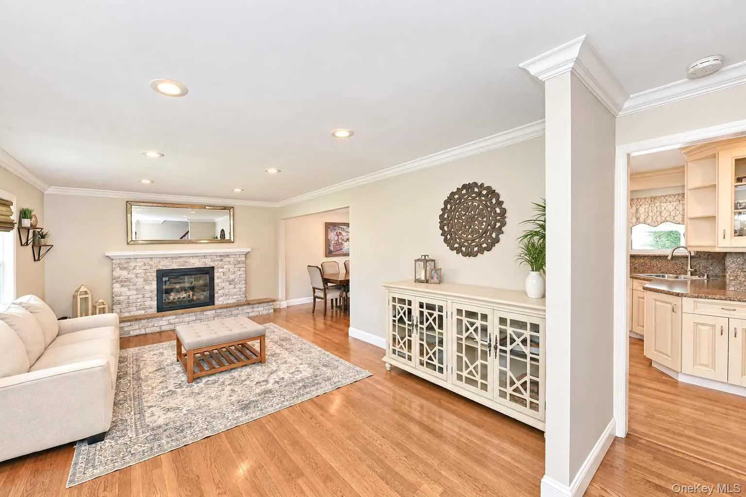 37 Gaymor Lane, Smithtown, NY, 4 Bedrooms Bedrooms, 9 Rooms Rooms,2 BathroomsBathrooms,Residential,For Rent,Gaymor,0,1051164 37 Gaymor Lane, Smithtown, NY, 4 Bedrooms Bedrooms, 9 Rooms Rooms,2 BathroomsBathrooms,Residential,For Rent,Gaymor,0,1051164