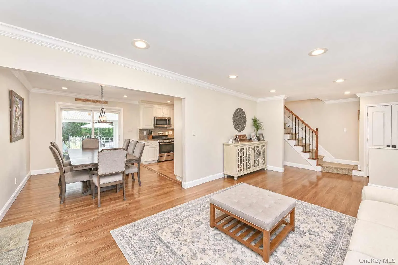 37 Gaymor Lane, Smithtown, NY, 4 Bedrooms Bedrooms, 9 Rooms Rooms,2 BathroomsBathrooms,Residential,For Rent,Gaymor,0,1051164 37 Gaymor Lane, Smithtown, NY, 4 Bedrooms Bedrooms, 9 Rooms Rooms,2 BathroomsBathrooms,Residential,For Rent,Gaymor,0,1051164