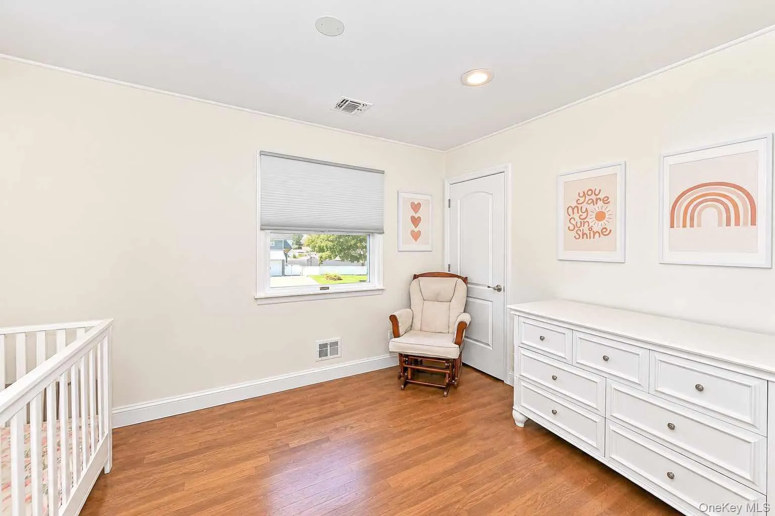 37 Gaymor Lane, Smithtown, NY, 4 Bedrooms Bedrooms, 9 Rooms Rooms,2 BathroomsBathrooms,Residential,For Rent,Gaymor,0,1051164 37 Gaymor Lane, Smithtown, NY, 4 Bedrooms Bedrooms, 9 Rooms Rooms,2 BathroomsBathrooms,Residential,For Rent,Gaymor,0,1051164