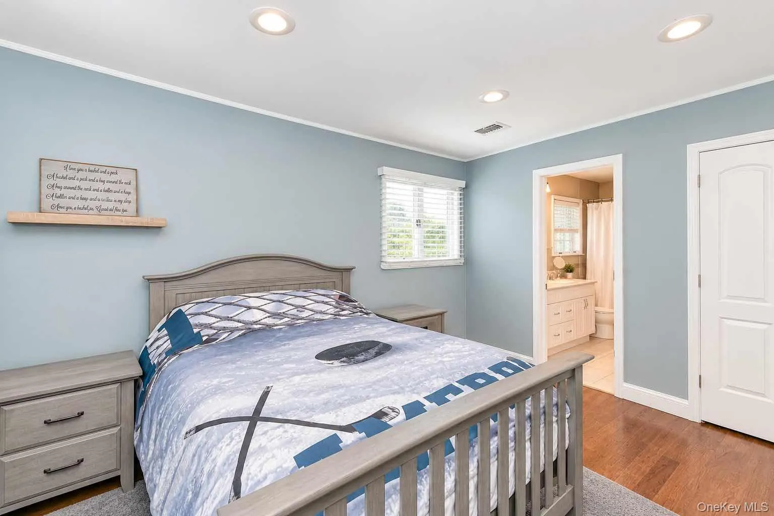 37 Gaymor Lane, Smithtown, NY, 4 Bedrooms Bedrooms, 9 Rooms Rooms,2 BathroomsBathrooms,Residential,For Rent,Gaymor,0,1051164 37 Gaymor Lane, Smithtown, NY, 4 Bedrooms Bedrooms, 9 Rooms Rooms,2 BathroomsBathrooms,Residential,For Rent,Gaymor,0,1051164