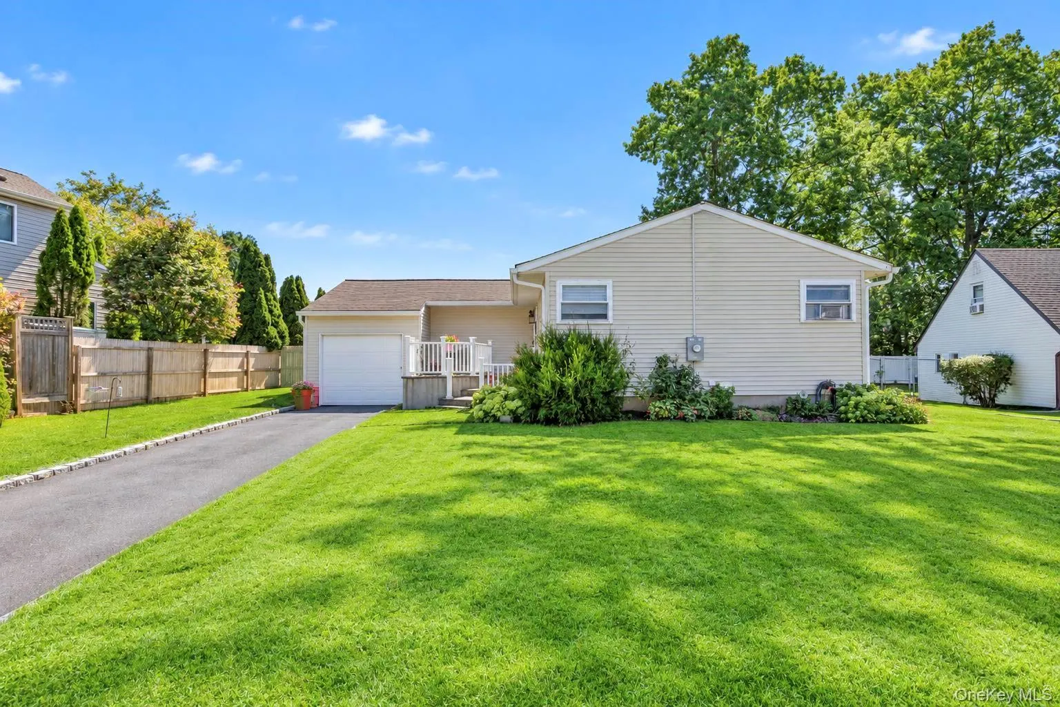143 Stuyvesant Drive, Brookhaven, NY, 3 Bedrooms Bedrooms, ,1 BathroomBathrooms,Residential,For Rent,Stuyvesant,0,1051167 143 Stuyvesant Drive, Brookhaven, NY, 3 Bedrooms Bedrooms, ,1 BathroomBathrooms,Residential,For Rent,Stuyvesant,0,1051167