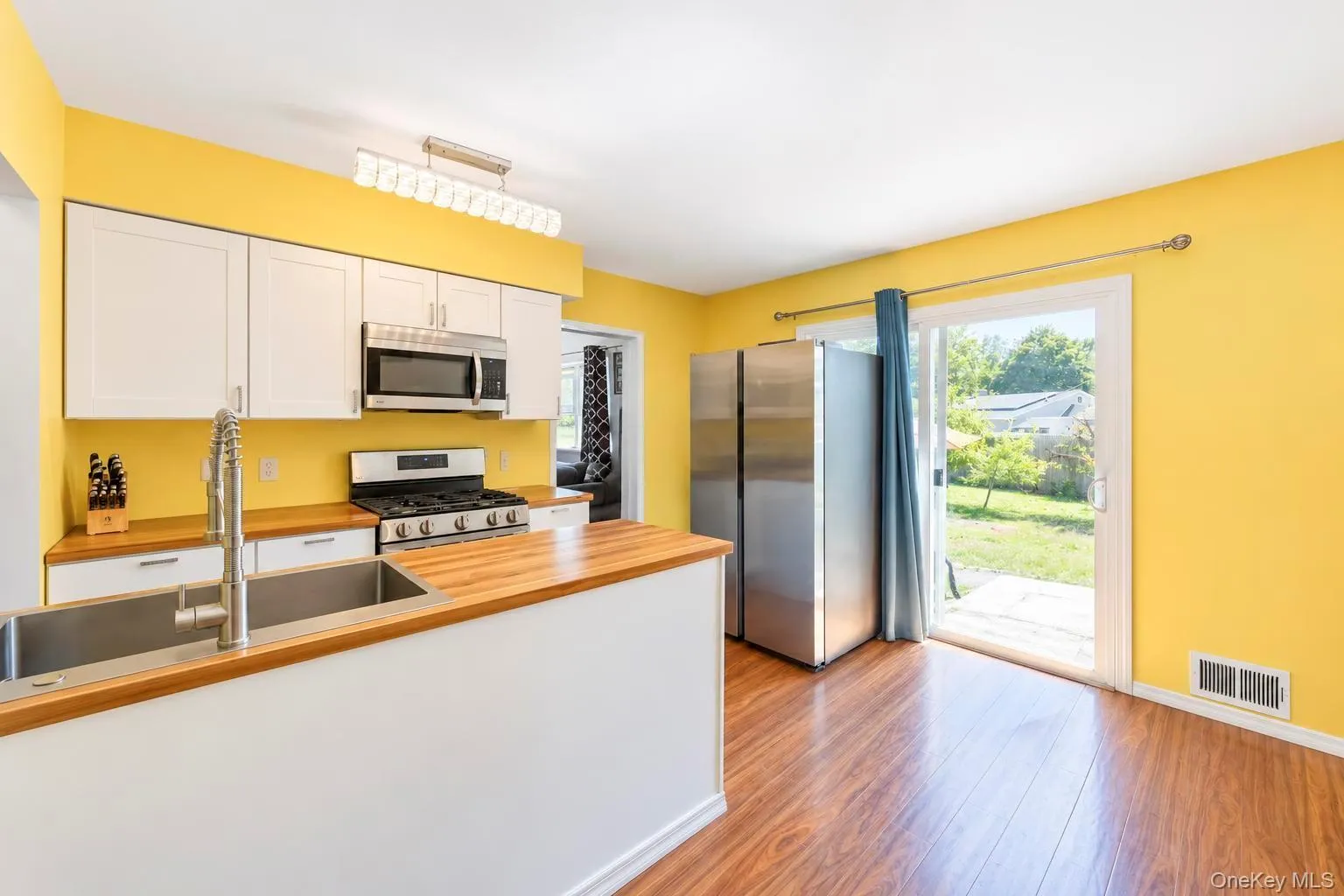 143 Stuyvesant Drive, Brookhaven, NY, 3 Bedrooms Bedrooms, ,1 BathroomBathrooms,Residential,For Rent,Stuyvesant,0,1051167 143 Stuyvesant Drive, Brookhaven, NY, 3 Bedrooms Bedrooms, ,1 BathroomBathrooms,Residential,For Rent,Stuyvesant,0,1051167
