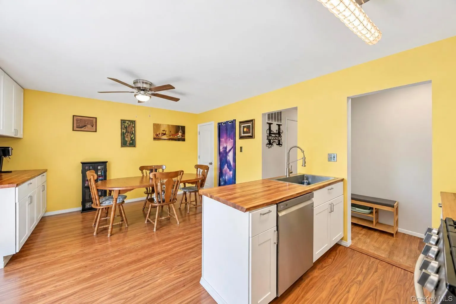 143 Stuyvesant Drive, Brookhaven, NY, 3 Bedrooms Bedrooms, ,1 BathroomBathrooms,Residential,For Rent,Stuyvesant,0,1051167 143 Stuyvesant Drive, Brookhaven, NY, 3 Bedrooms Bedrooms, ,1 BathroomBathrooms,Residential,For Rent,Stuyvesant,0,1051167