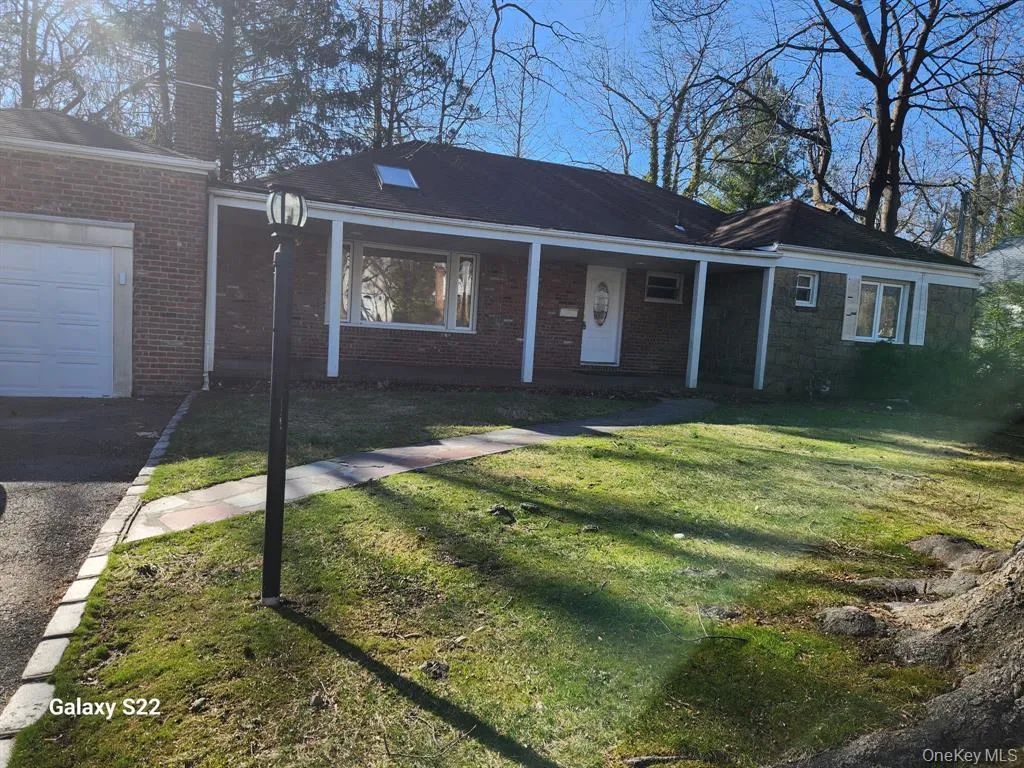 8 Brampton Lane, North Hempstead, NY, 3 Bedrooms Bedrooms, 9 Rooms Rooms,2 BathroomsBathrooms,Residential Lease,For Rent,Brampton,0,1051182 8 Brampton Lane, North Hempstead, NY, 3 Bedrooms Bedrooms, 9 Rooms Rooms,2 BathroomsBathrooms,Residential Lease,For Rent,Brampton,0,1051182