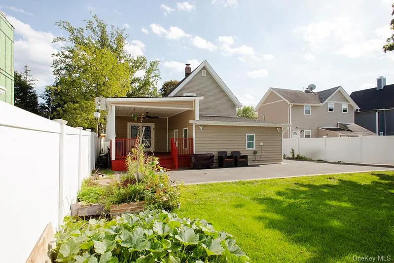 1 Brightside Avenue, Islip, NY, 5 Bedrooms Bedrooms, 7 Rooms Rooms,3 BathroomsBathrooms,Residential,For Rent,Brightside,0,1051183 1 Brightside Avenue, Islip, NY, 5 Bedrooms Bedrooms, 7 Rooms Rooms,3 BathroomsBathrooms,Residential,For Rent,Brightside,0,1051183