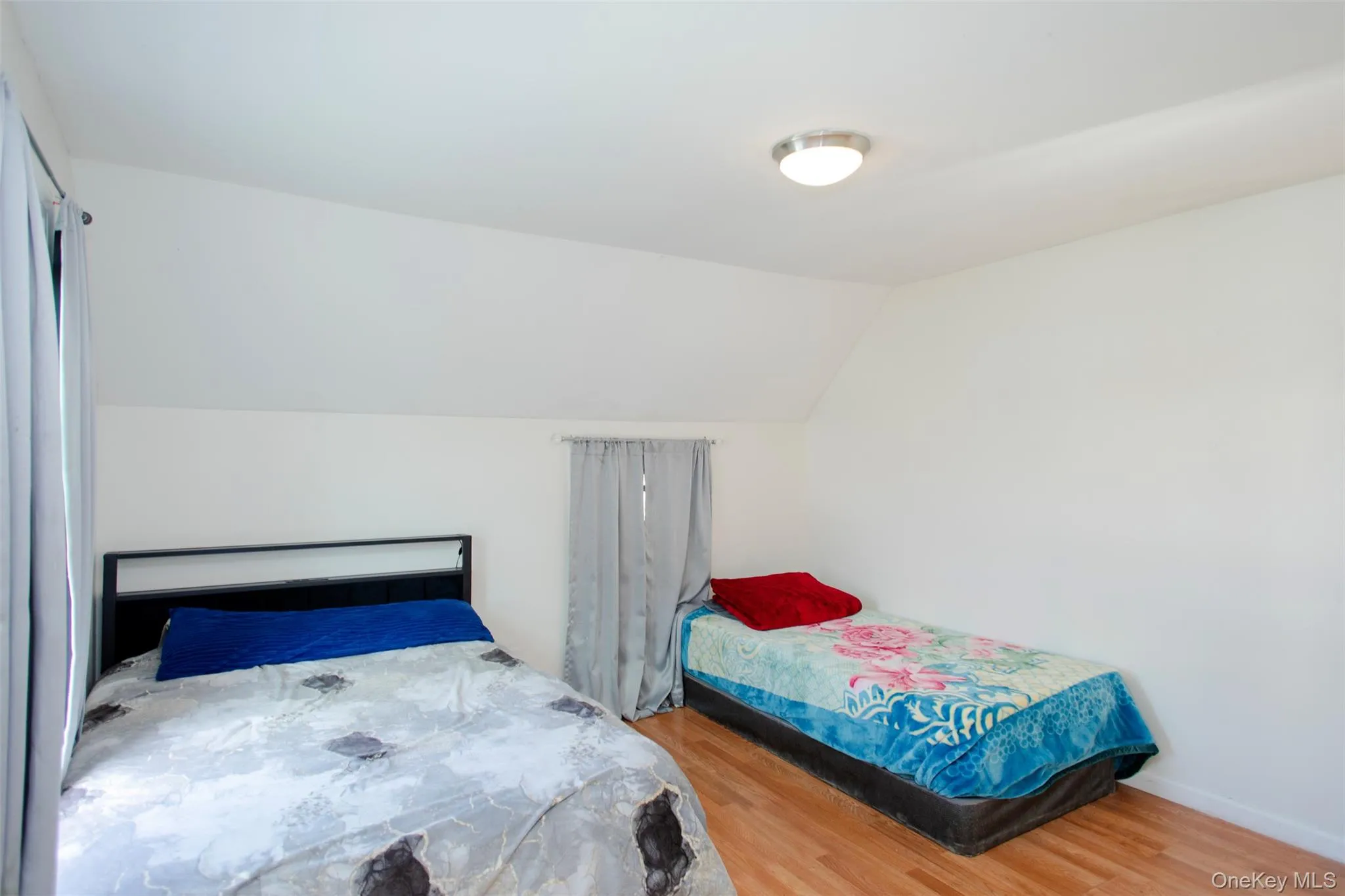 1 Brightside Avenue, Islip, NY, 5 Bedrooms Bedrooms, 7 Rooms Rooms,3 BathroomsBathrooms,Residential,For Rent,Brightside,0,1051183 1 Brightside Avenue, Islip, NY, 5 Bedrooms Bedrooms, 7 Rooms Rooms,3 BathroomsBathrooms,Residential,For Rent,Brightside,0,1051183