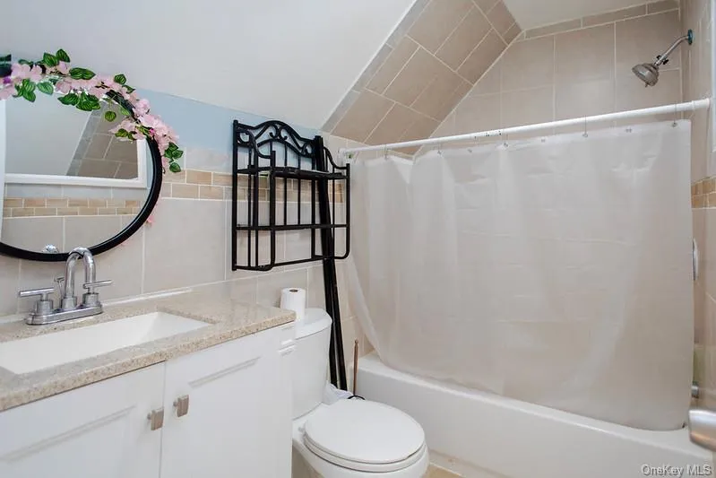 1 Brightside Avenue, Islip, NY, 5 Bedrooms Bedrooms, 7 Rooms Rooms,3 BathroomsBathrooms,Residential,For Rent,Brightside,0,1051183 1 Brightside Avenue, Islip, NY, 5 Bedrooms Bedrooms, 7 Rooms Rooms,3 BathroomsBathrooms,Residential,For Rent,Brightside,0,1051183