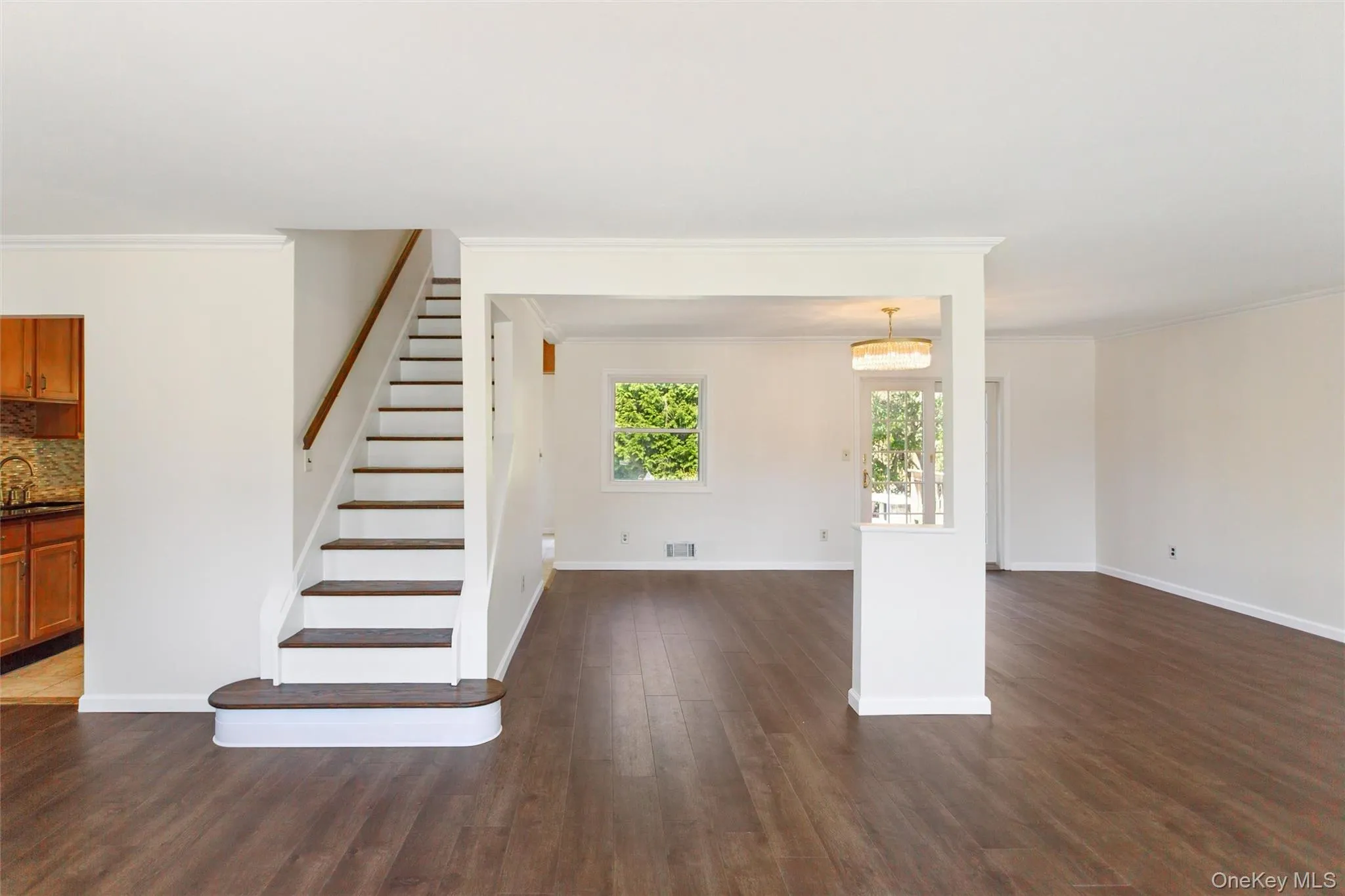 597 Old Country Road, Babylon, NY, 4 Bedrooms Bedrooms, 12 Rooms Rooms,2 BathroomsBathrooms,Residential,For Rent,Old Country,0,1051185 597 Old Country Road, Babylon, NY, 4 Bedrooms Bedrooms, 12 Rooms Rooms,2 BathroomsBathrooms,Residential,For Rent,Old Country,0,1051185
