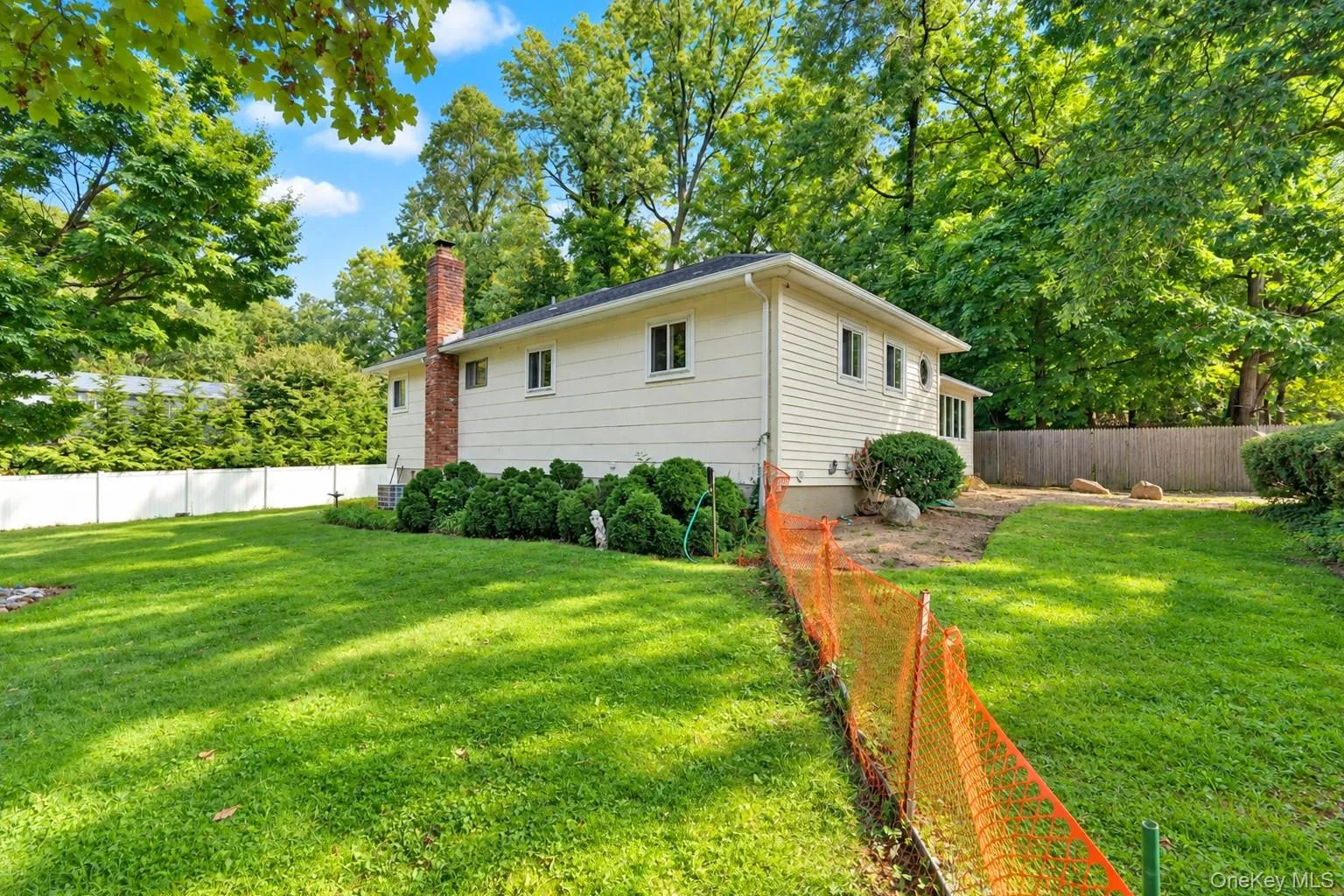 164 Landing Road, Glen Cove, NY, 3 Bedrooms Bedrooms, 7 Rooms Rooms,1 BathroomBathrooms,Residential,For Rent,Landing,0,1051188 164 Landing Road, Glen Cove, NY, 3 Bedrooms Bedrooms, 7 Rooms Rooms,1 BathroomBathrooms,Residential,For Rent,Landing,0,1051188