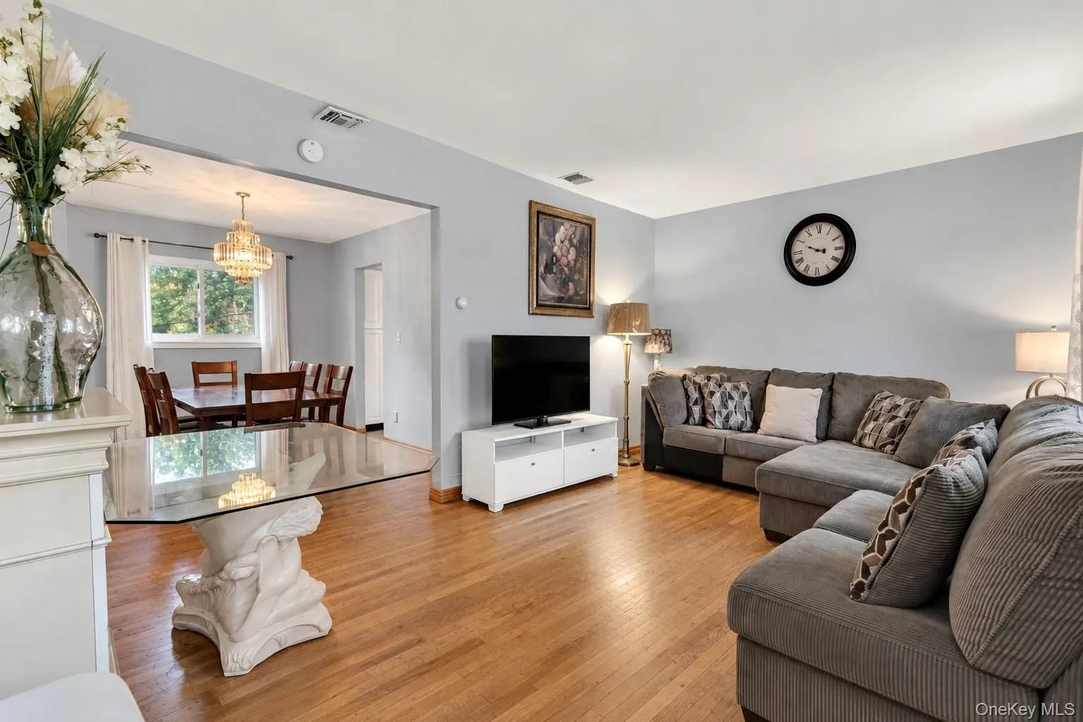 164 Landing Road, Glen Cove, NY, 3 Bedrooms Bedrooms, 7 Rooms Rooms,1 BathroomBathrooms,Residential,For Rent,Landing,0,1051188 164 Landing Road, Glen Cove, NY, 3 Bedrooms Bedrooms, 7 Rooms Rooms,1 BathroomBathrooms,Residential,For Rent,Landing,0,1051188