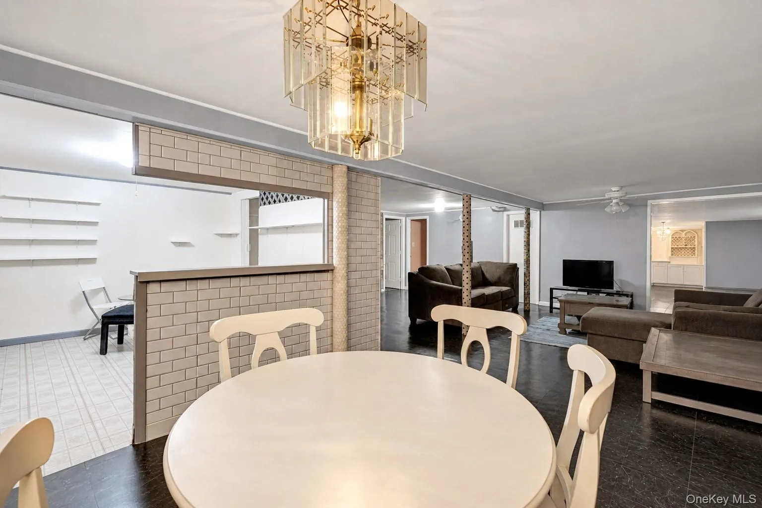 164 Landing Road, Glen Cove, NY, 3 Bedrooms Bedrooms, 7 Rooms Rooms,1 BathroomBathrooms,Residential,For Rent,Landing,0,1051188 164 Landing Road, Glen Cove, NY, 3 Bedrooms Bedrooms, 7 Rooms Rooms,1 BathroomBathrooms,Residential,For Rent,Landing,0,1051188