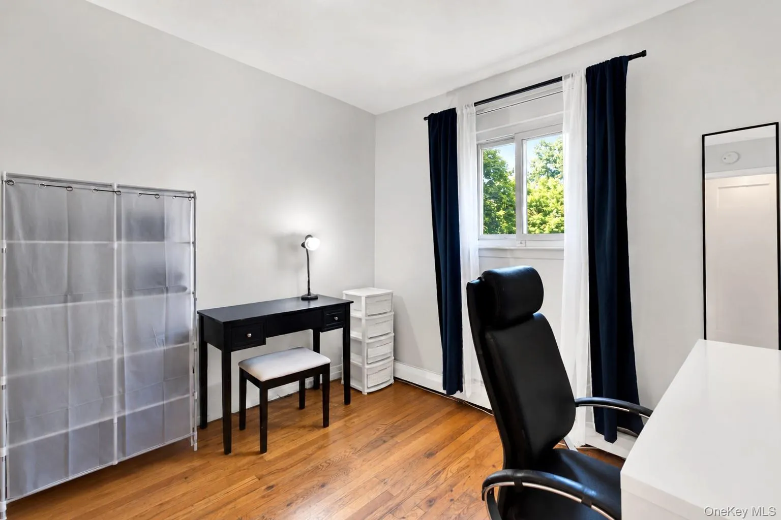 164 Landing Road, Glen Cove, NY, 3 Bedrooms Bedrooms, 7 Rooms Rooms,1 BathroomBathrooms,Residential,For Rent,Landing,0,1051188 164 Landing Road, Glen Cove, NY, 3 Bedrooms Bedrooms, 7 Rooms Rooms,1 BathroomBathrooms,Residential,For Rent,Landing,0,1051188