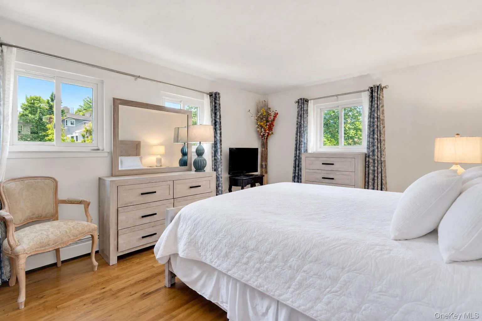164 Landing Road, Glen Cove, NY, 3 Bedrooms Bedrooms, 7 Rooms Rooms,1 BathroomBathrooms,Residential,For Rent,Landing,0,1051188 164 Landing Road, Glen Cove, NY, 3 Bedrooms Bedrooms, 7 Rooms Rooms,1 BathroomBathrooms,Residential,For Rent,Landing,0,1051188