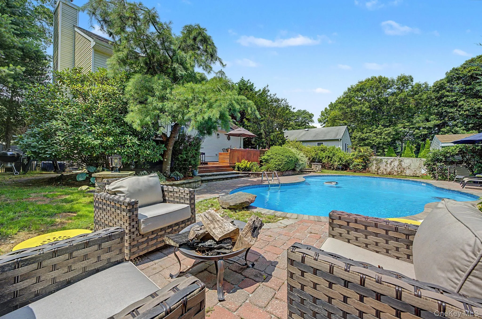 15 Winnecomac Circle, Smithtown, NY, 3 Bedrooms Bedrooms, 7 Rooms Rooms,2 BathroomsBathrooms,Residential,For Rent,Winnecomac,0,1051191 15 Winnecomac Circle, Smithtown, NY, 3 Bedrooms Bedrooms, 7 Rooms Rooms,2 BathroomsBathrooms,Residential,For Rent,Winnecomac,0,1051191