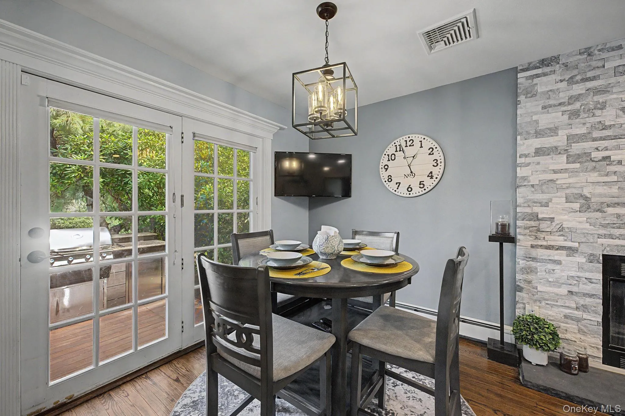 15 Winnecomac Circle, Smithtown, NY, 3 Bedrooms Bedrooms, 7 Rooms Rooms,2 BathroomsBathrooms,Residential,For Rent,Winnecomac,0,1051191 15 Winnecomac Circle, Smithtown, NY, 3 Bedrooms Bedrooms, 7 Rooms Rooms,2 BathroomsBathrooms,Residential,For Rent,Winnecomac,0,1051191