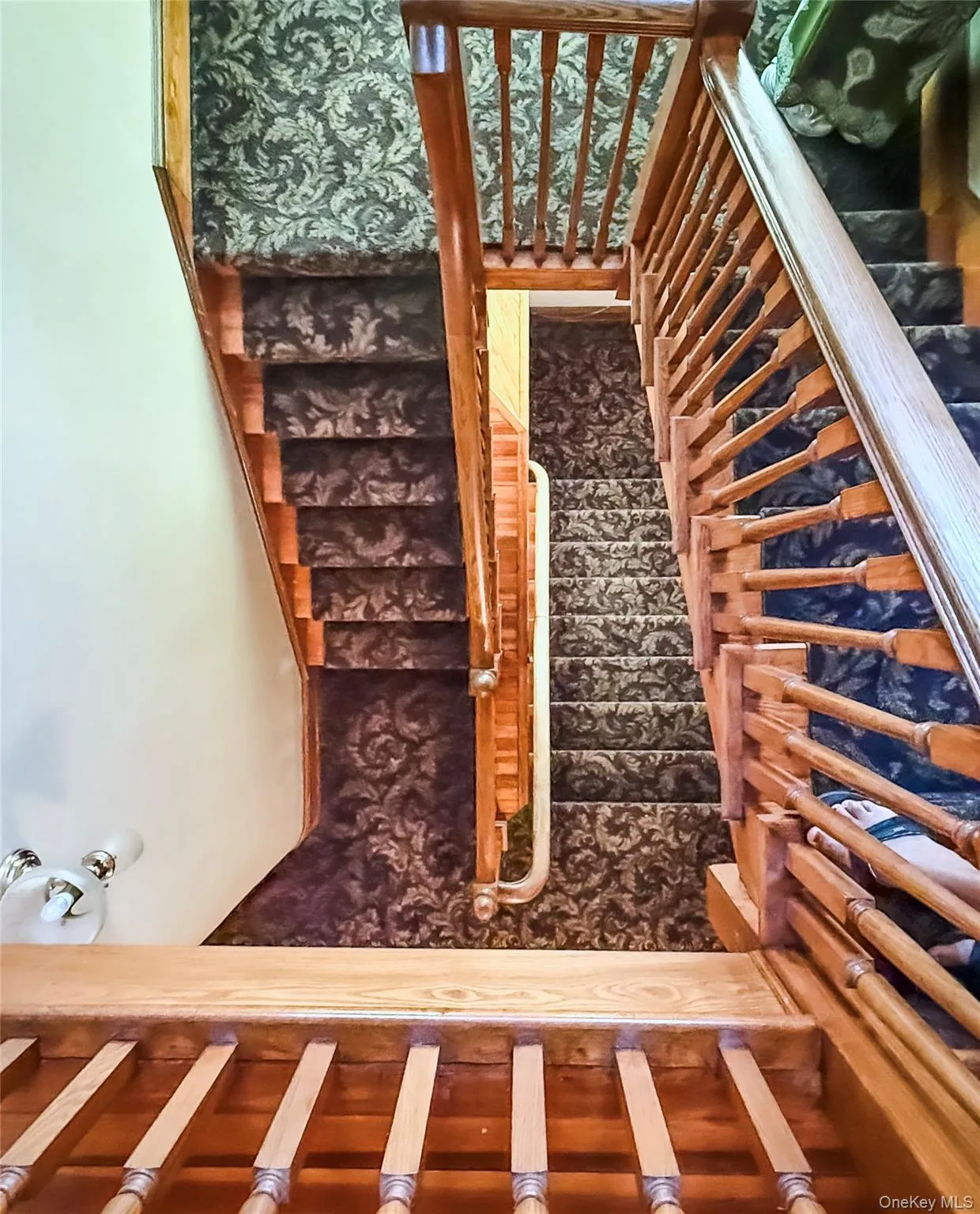 Wood staircases with ornate balusters Wood staircases with ornate balusters