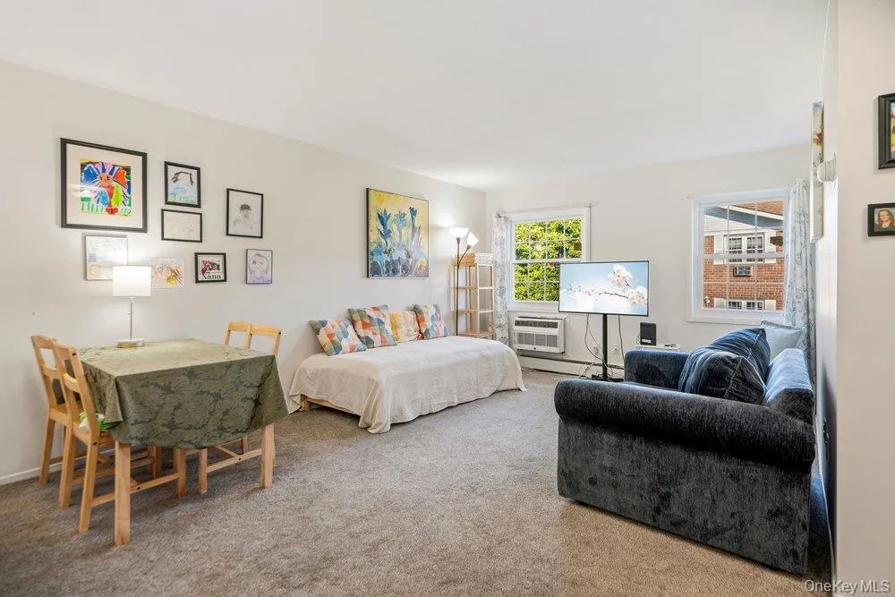 460 Old Town Road, Brookhaven, NY, 1 Bedroom Bedrooms, 3 Rooms Rooms,1 BathroomBathrooms,Residential,For Rent,Old Town,0,1051197 460 Old Town Road, Brookhaven, NY, 1 Bedroom Bedrooms, 3 Rooms Rooms,1 BathroomBathrooms,Residential,For Rent,Old Town,0,1051197