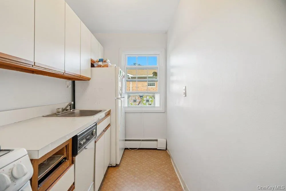 460 Old Town Road, Brookhaven, NY, 1 Bedroom Bedrooms, 3 Rooms Rooms,1 BathroomBathrooms,Residential,For Rent,Old Town,0,1051197 460 Old Town Road, Brookhaven, NY, 1 Bedroom Bedrooms, 3 Rooms Rooms,1 BathroomBathrooms,Residential,For Rent,Old Town,0,1051197