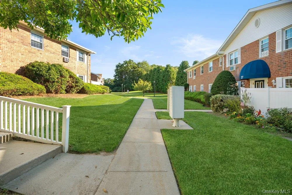 460 Old Town Road, Brookhaven, NY, 1 Bedroom Bedrooms, 3 Rooms Rooms,1 BathroomBathrooms,Residential,For Rent,Old Town,0,1051197 460 Old Town Road, Brookhaven, NY, 1 Bedroom Bedrooms, 3 Rooms Rooms,1 BathroomBathrooms,Residential,For Rent,Old Town,0,1051197