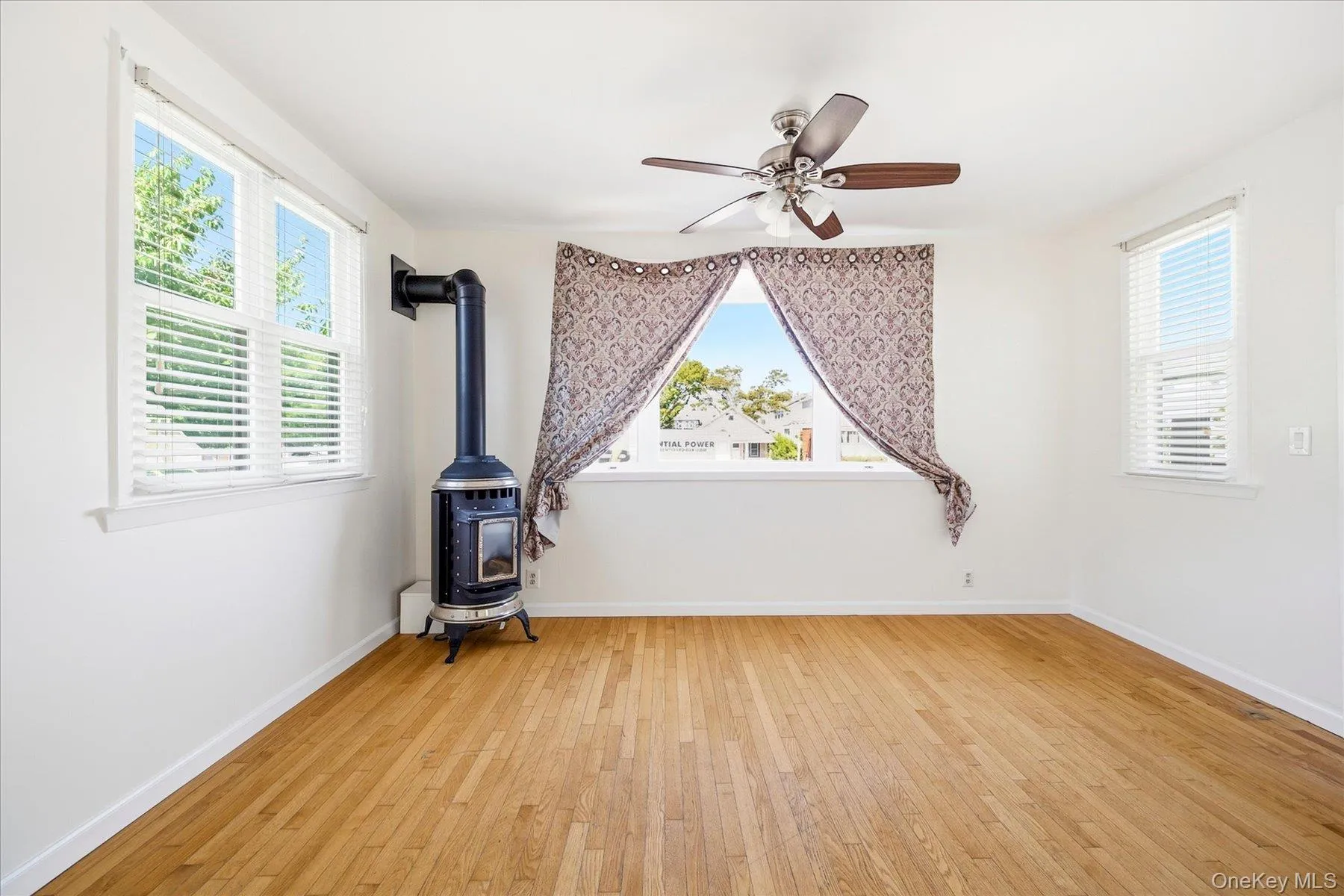 420 W. Hudson St., Long Beach, NY, 1 Bedroom Bedrooms, 2 Rooms Rooms,1 BathroomBathrooms,Residential Lease,For Rent,W. Hudson St.,0,1051198 420 W. Hudson St., Long Beach, NY, 1 Bedroom Bedrooms, 2 Rooms Rooms,1 BathroomBathrooms,Residential Lease,For Rent,W. Hudson St.,0,1051198